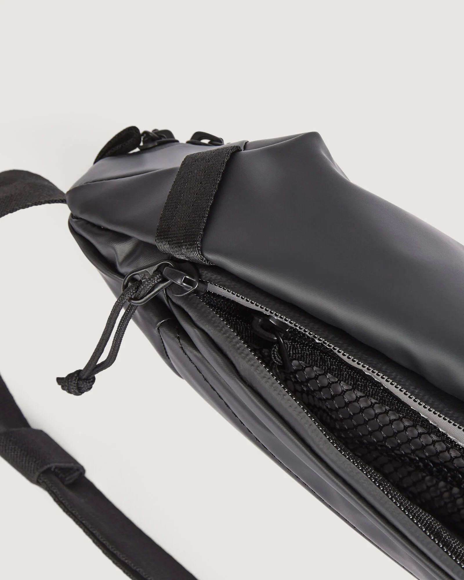 Amphi Cross Body Bag - Black Stingray - Image 7
