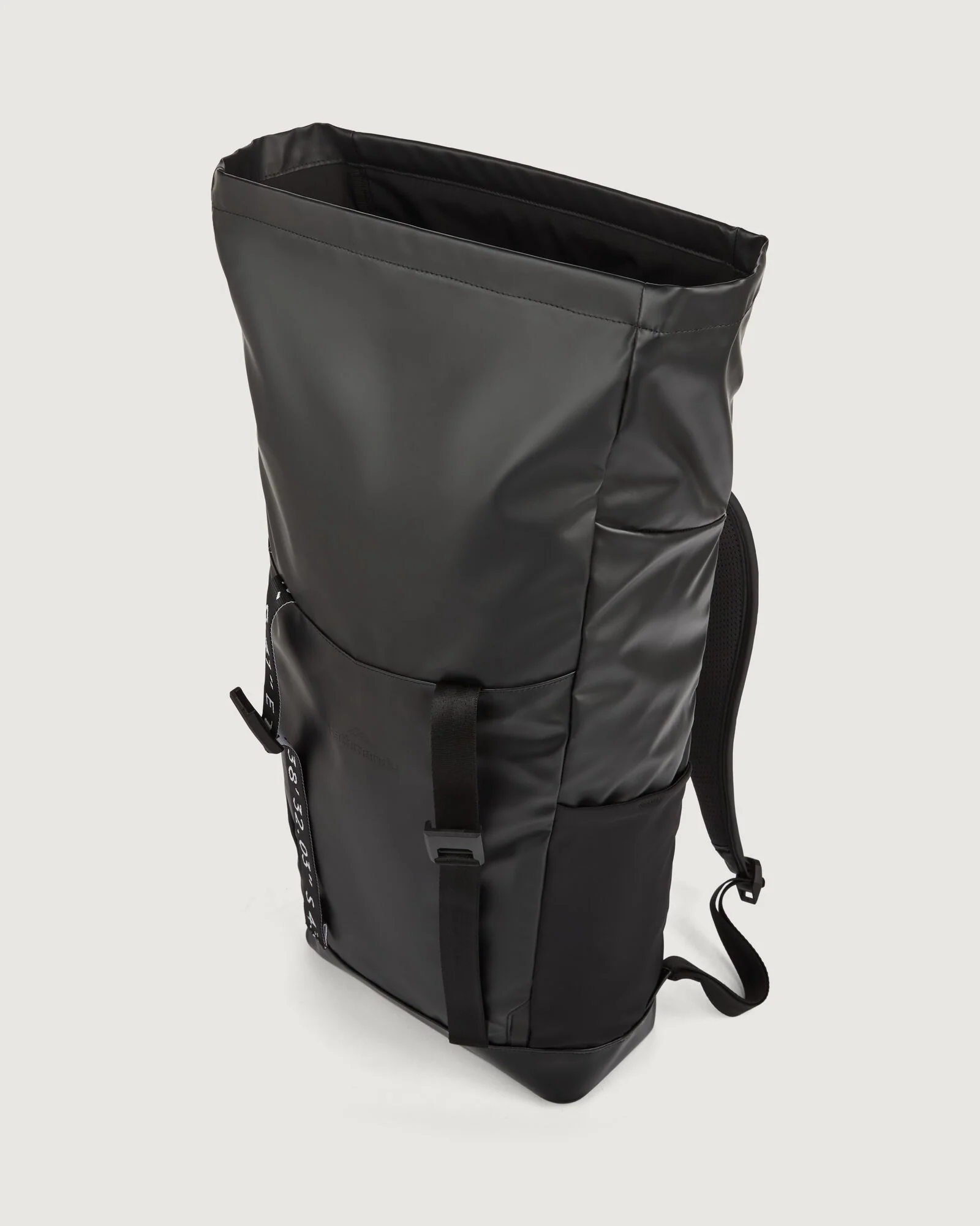 Amphi Roll Top - 18L - Black Stingray - Image 4