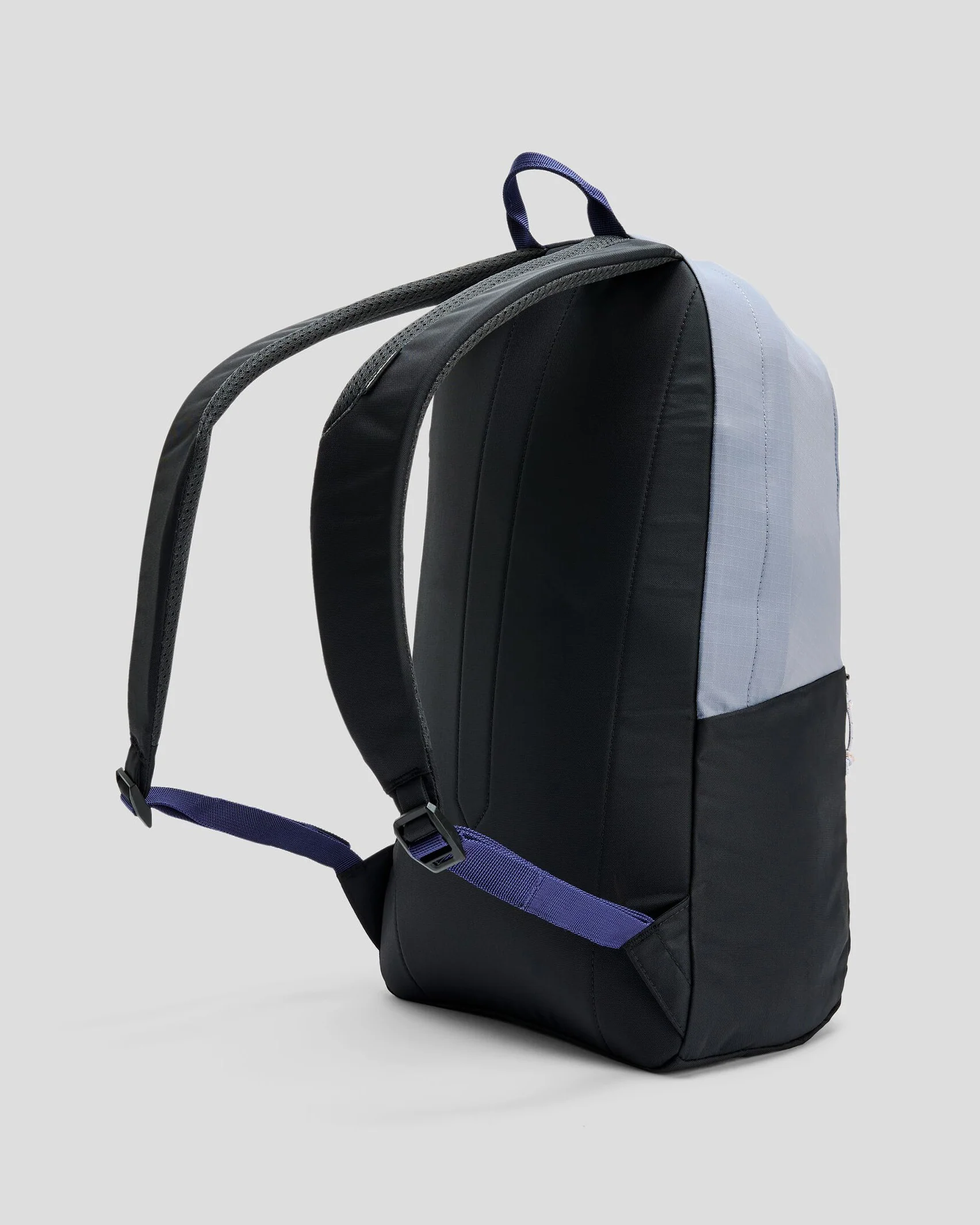 Axon Everyday Backpack - 18L - Dark Haze/Stingray Black - Image 4