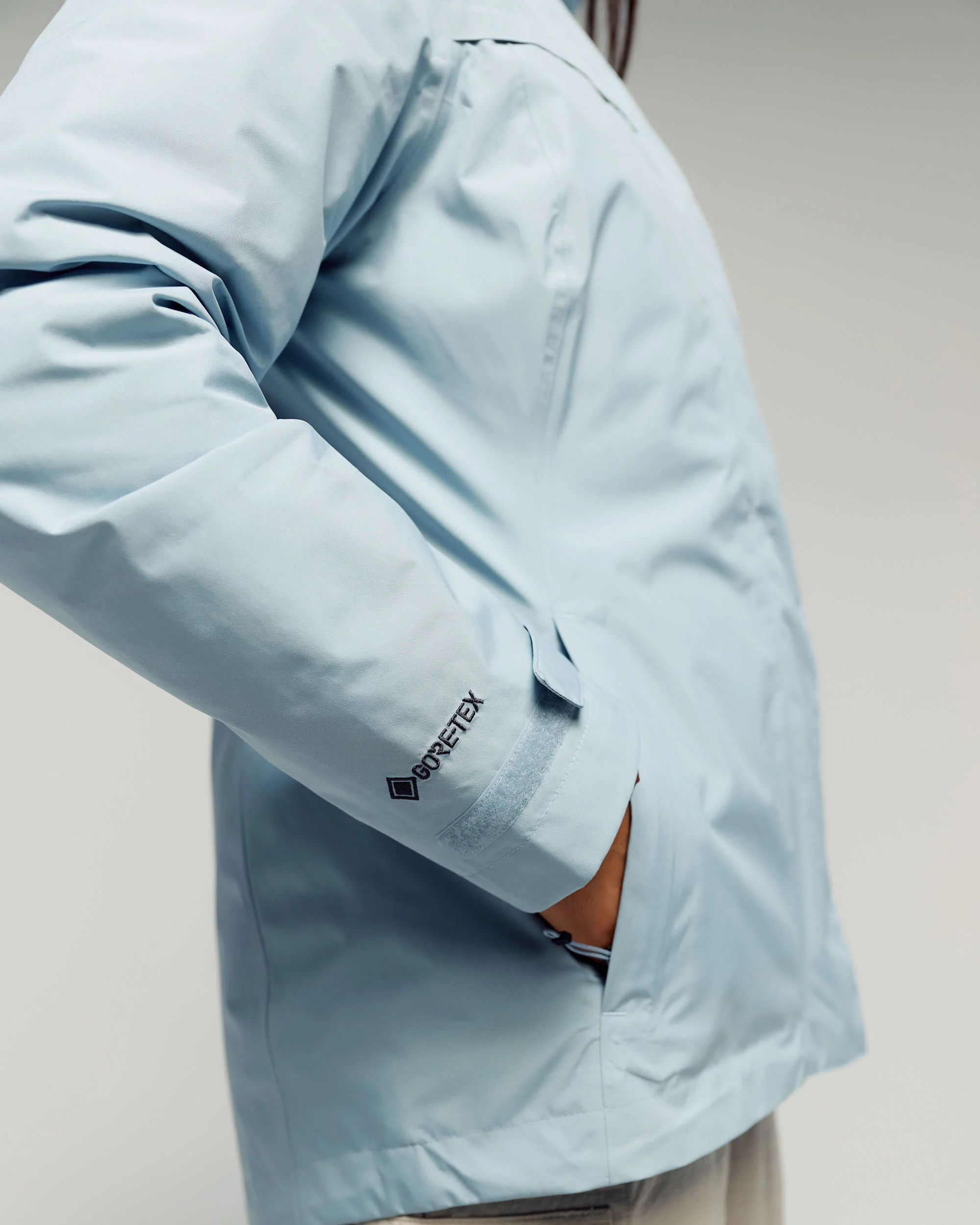 Women's Bealey 2L GORE-TEX Rain Jacket v3 - Tech Blue - Image 5