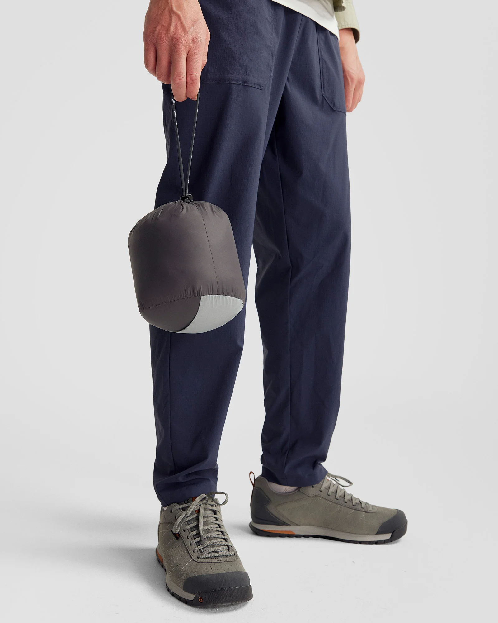 Men's Epiq Down Vest - Moon/Light Moon - Image 5