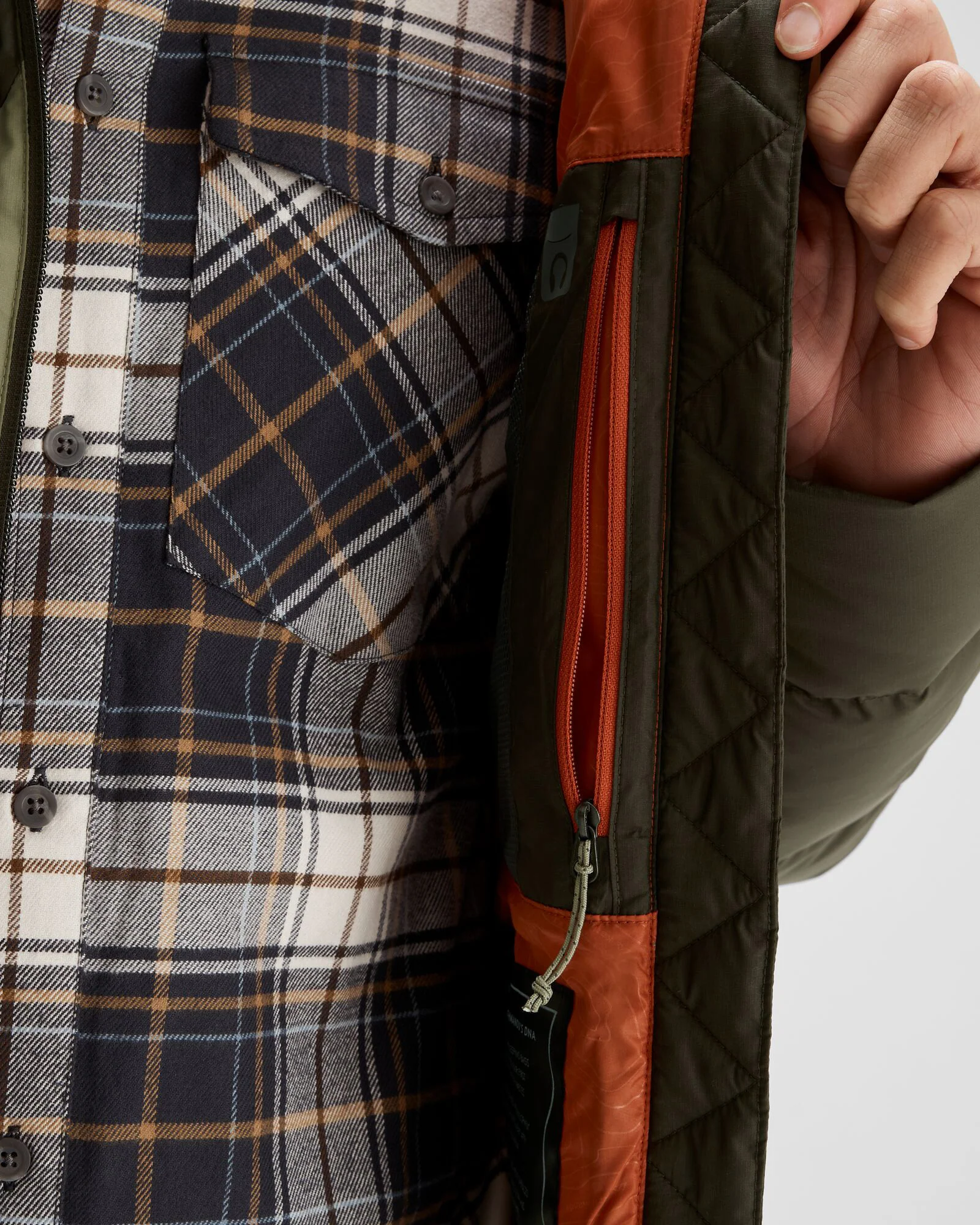 Men's Epiq Hooded Down Jacket - Beech/Dark Moss - Image 9
