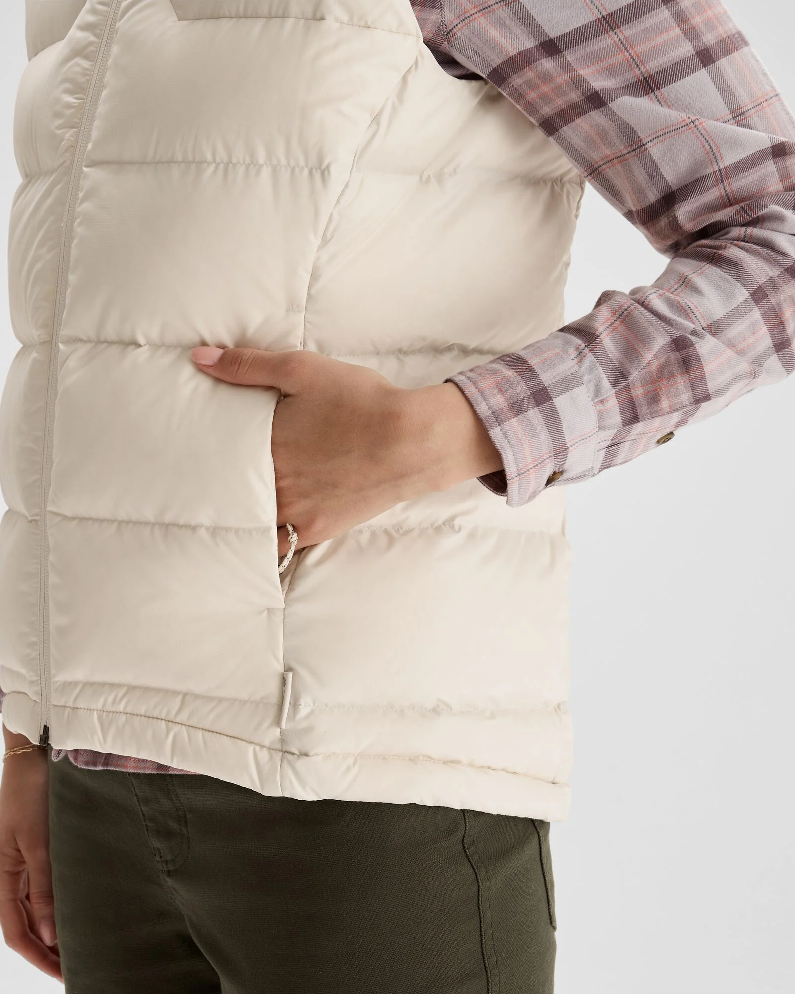 Women's Epiq Down Vest - Natural - Image 5