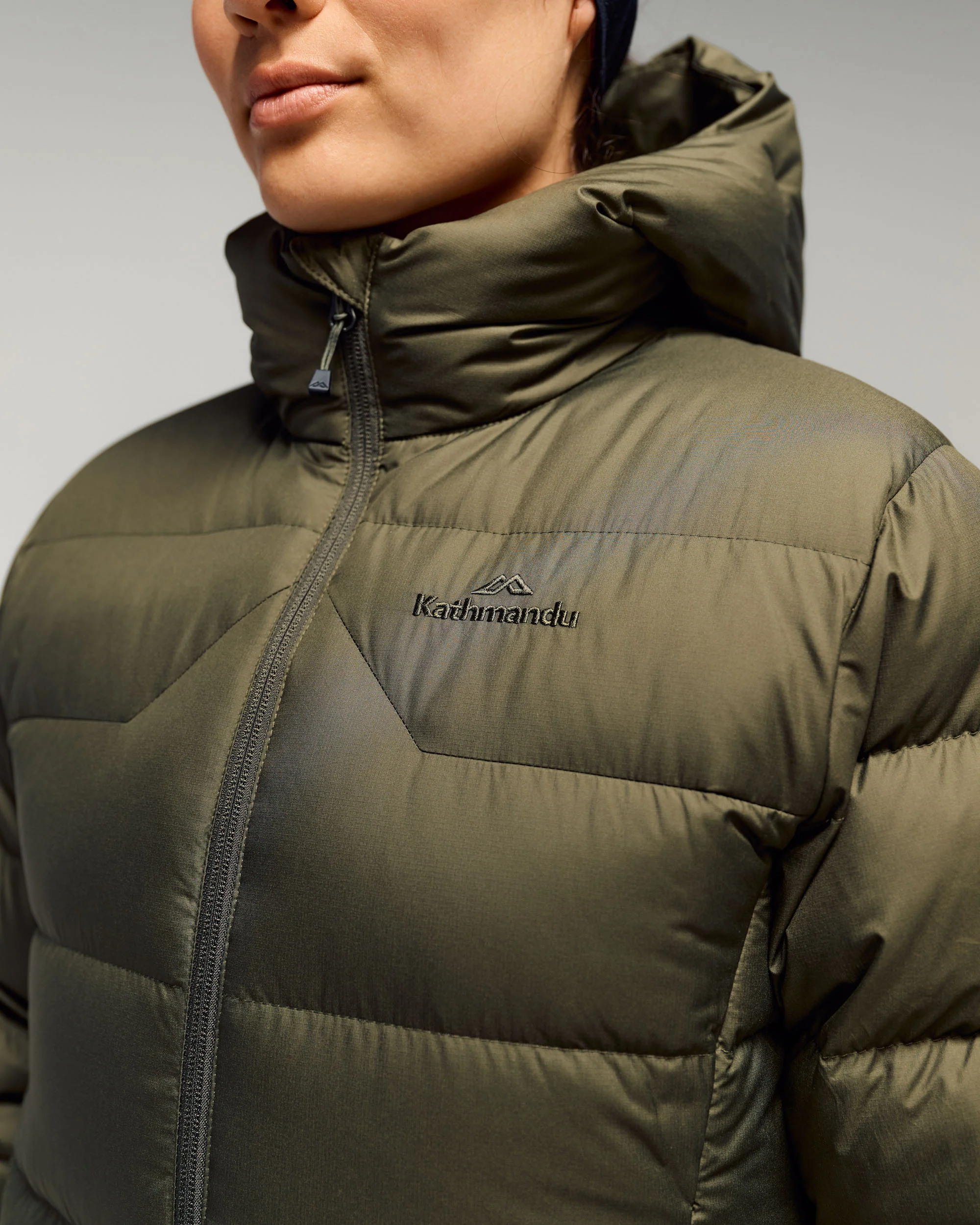 Women's Epiq Hooded Down Jacket - Light Moss - Image 3