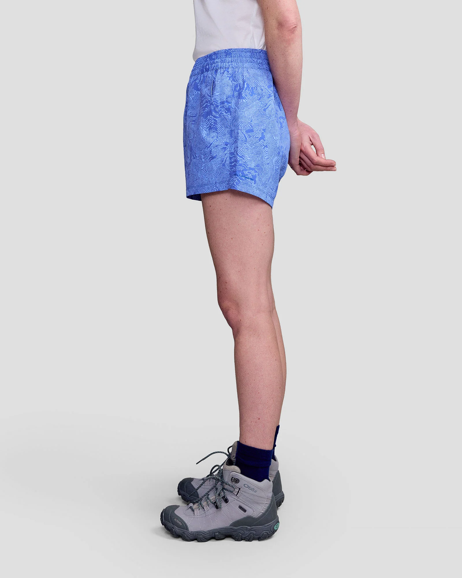 Women's EVRY-Day  4" Shorts - Dark Peri Nature Lines Print - Image 3