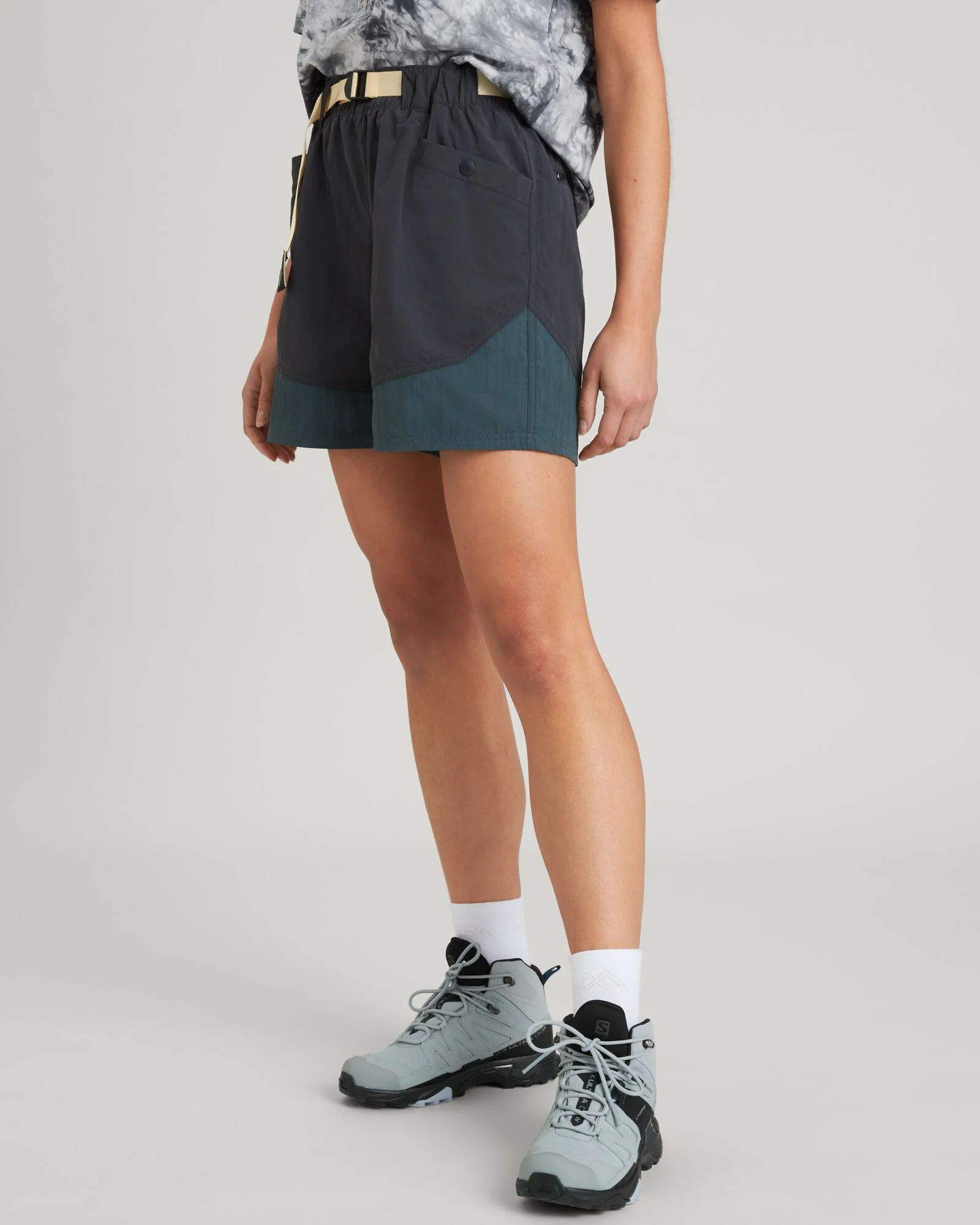 EVRY-Day Women's Cargo Shorts - Night/Light Night - Image 3