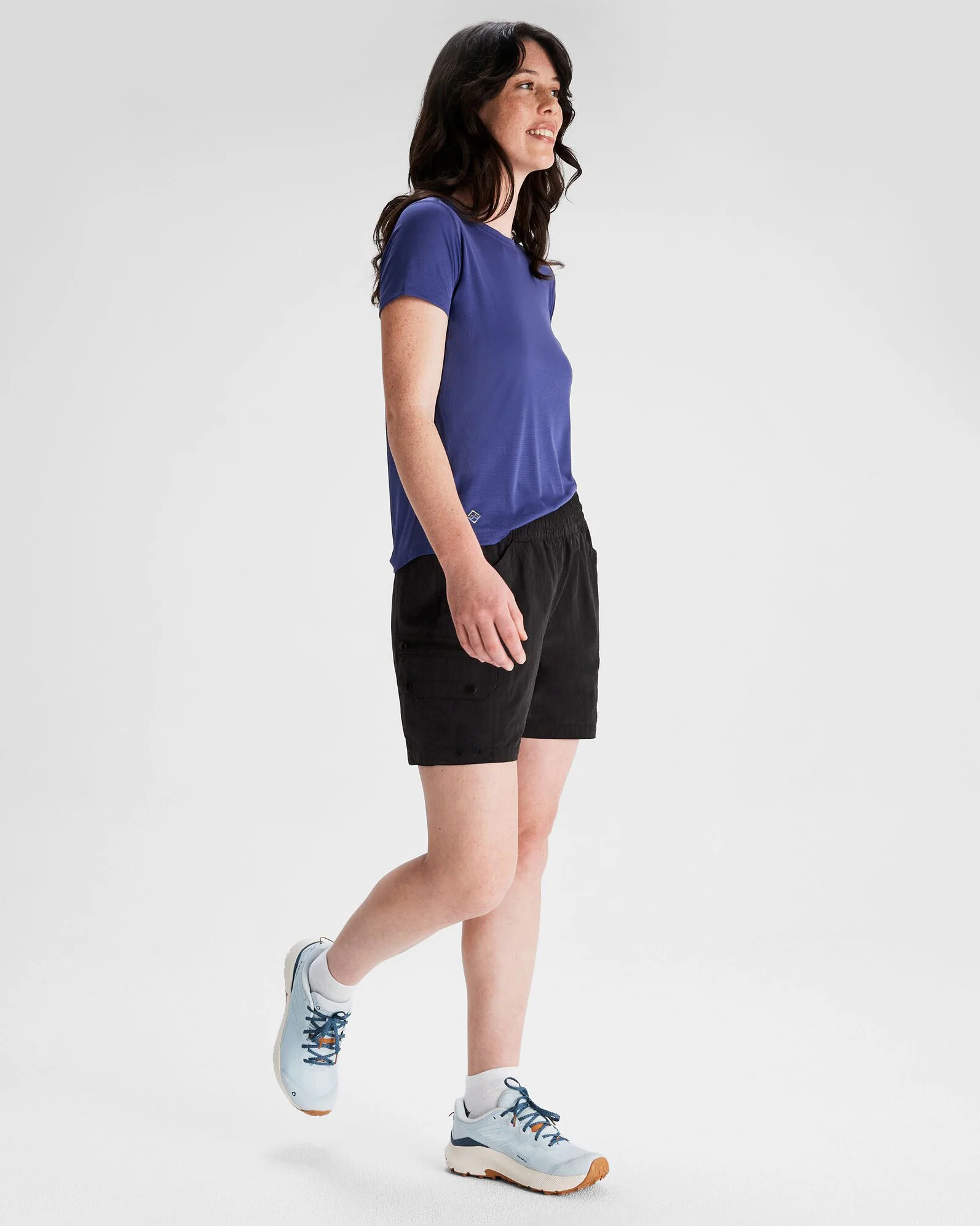 Women's EVRY-Day Cargo Shorts - Black - Image 2