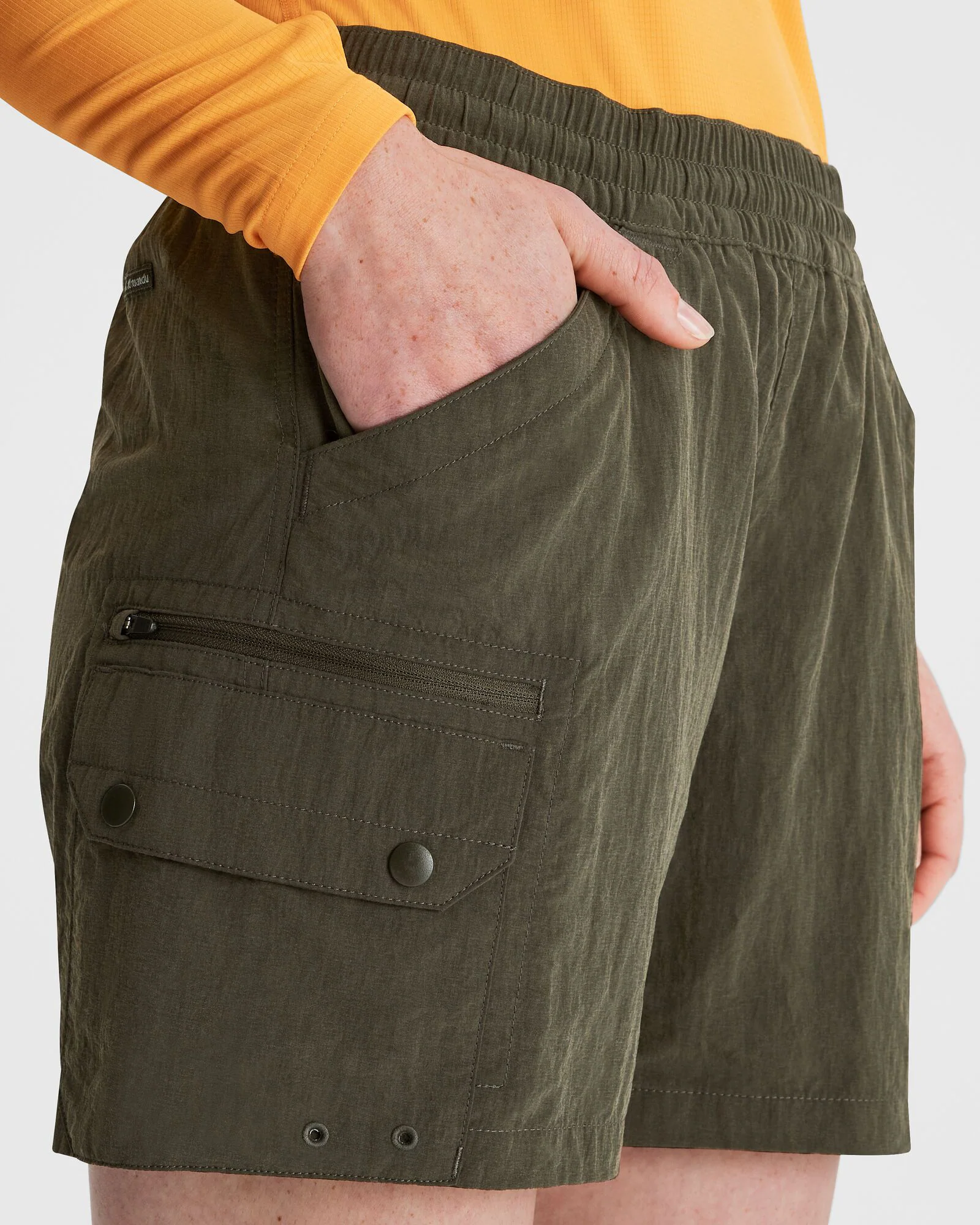 Women's EVRY-Day Cargo Shorts - Dark Moss - Image 4