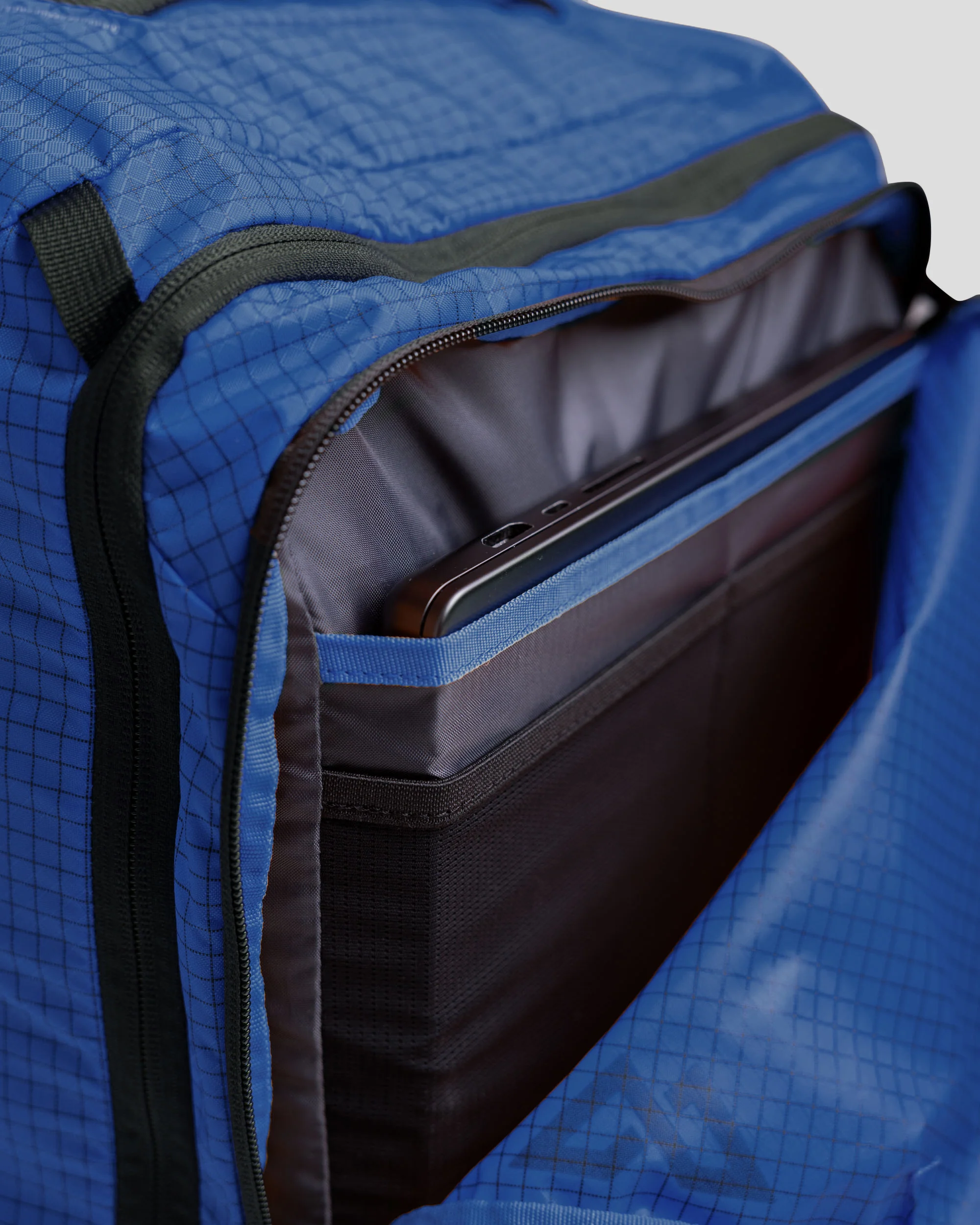 Feather Flight Carry-On - 40L - Bright Navy - Image 8