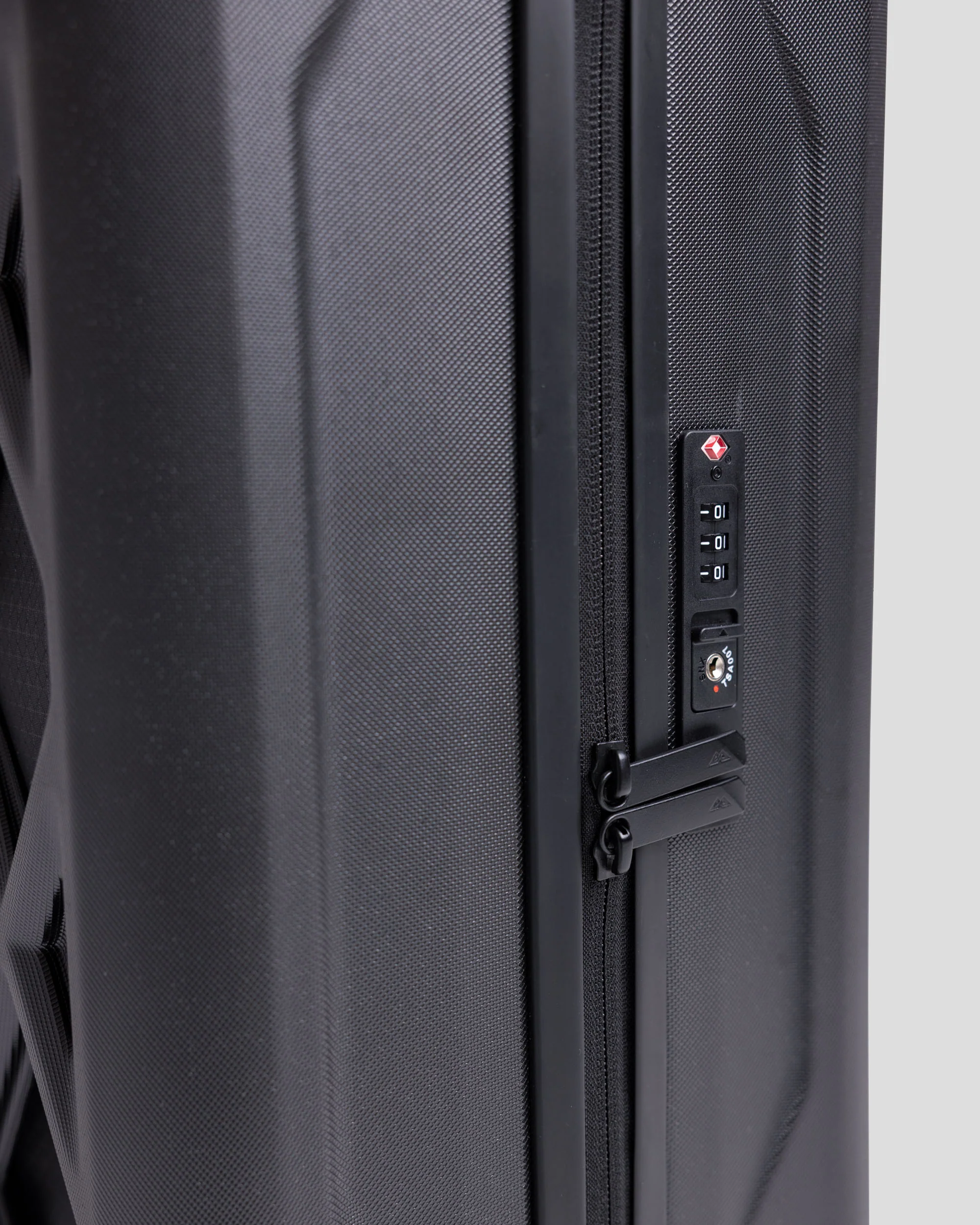 Feather Flight Carry-On Spinner - 40L - Black Stingray - Image 11