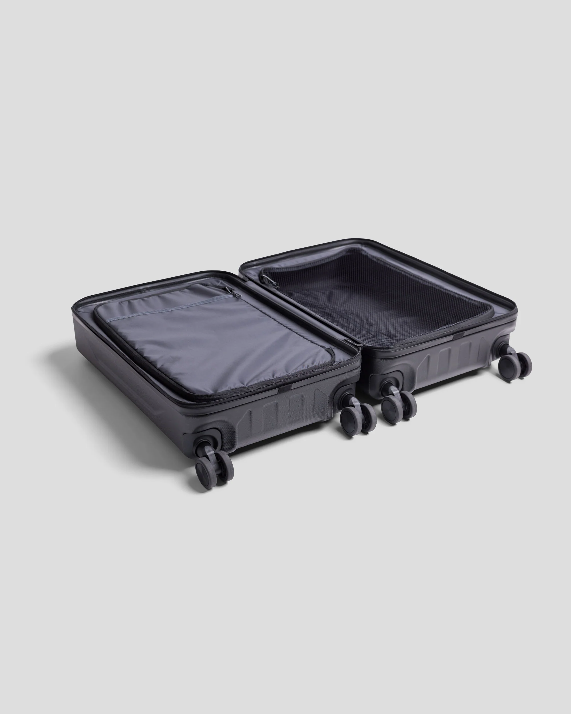 Feather Flight Carry-On Spinner - 40L - Black Stingray - Image 9