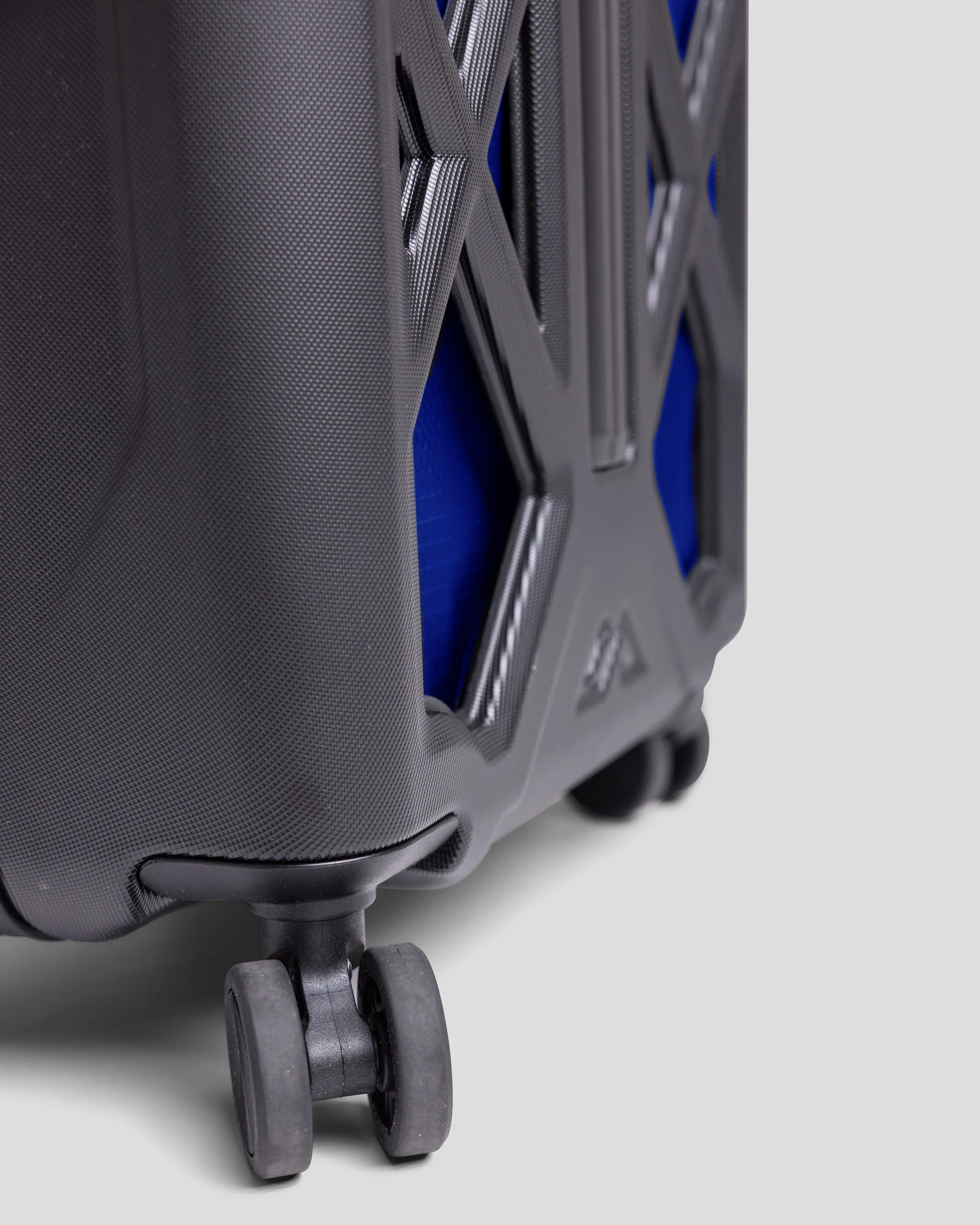 Feather Flight Carry-On Spinner - 40L -  Bright Navy - Image 9