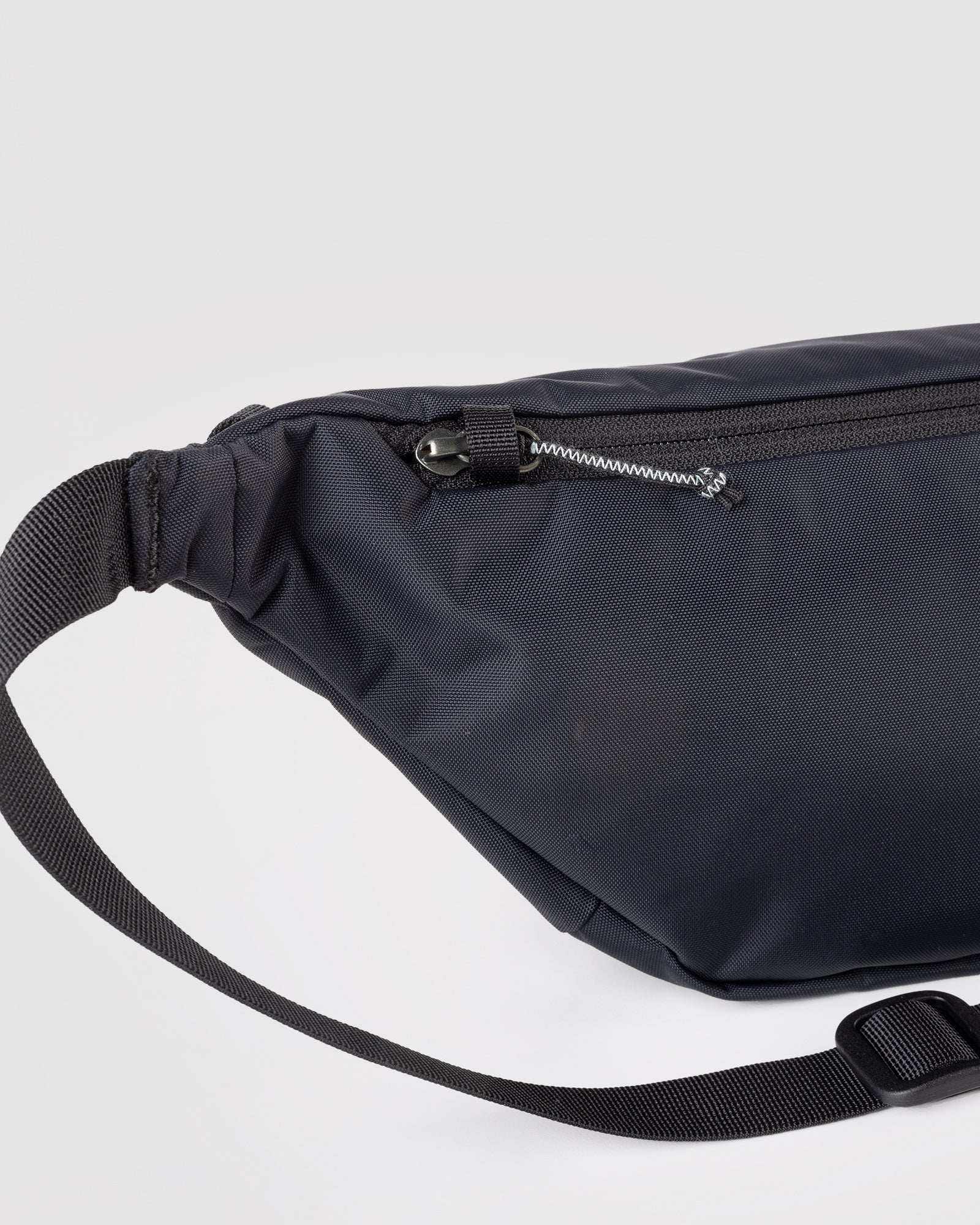Flight RFID Hip Pack - Black Stingray - Image 5