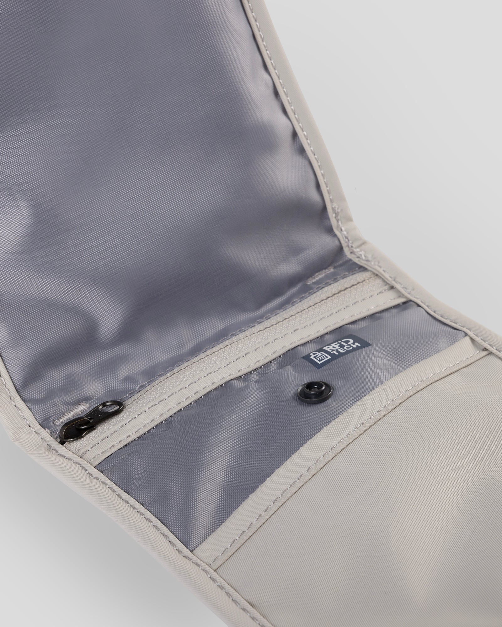 Flight RFID Money Pouch - Light Hike - Image 4