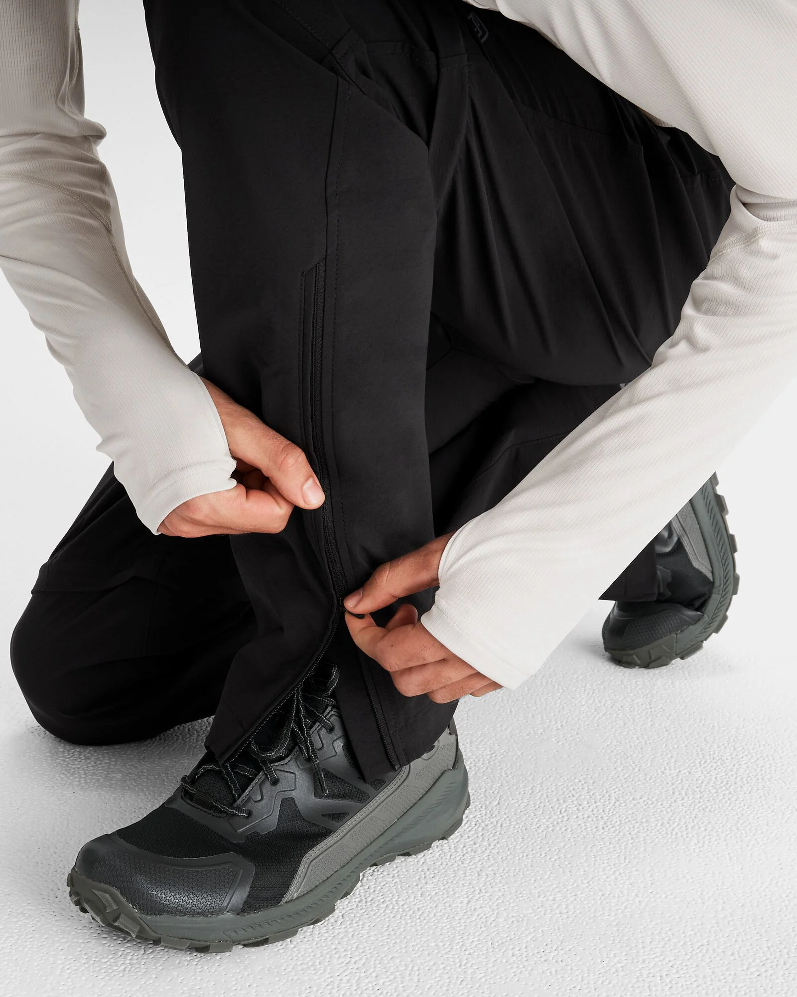 Men's Flinders Convertible Pants - Black - Image 6