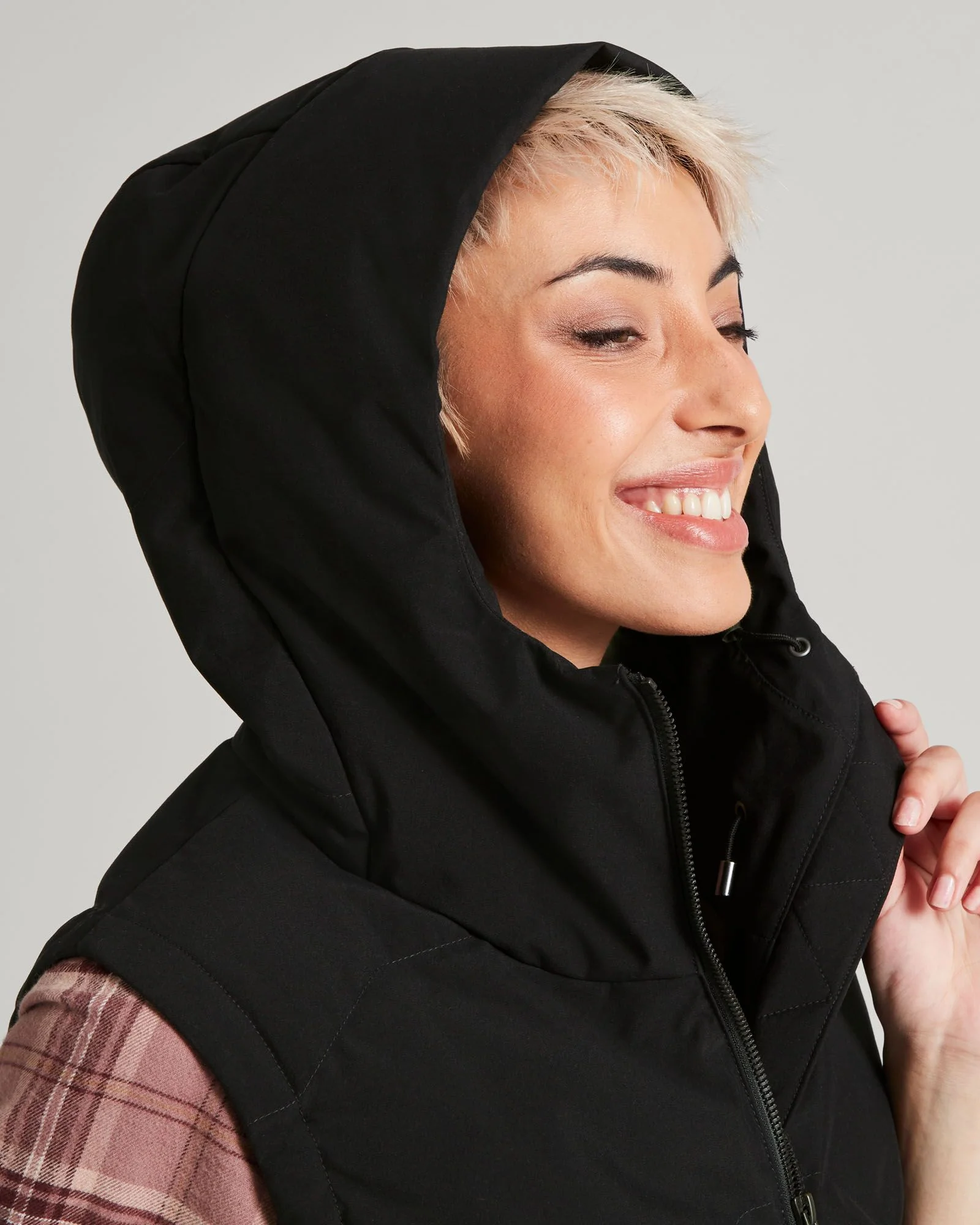Women's Frisco X Hooded Down Vest - Black - Image 5