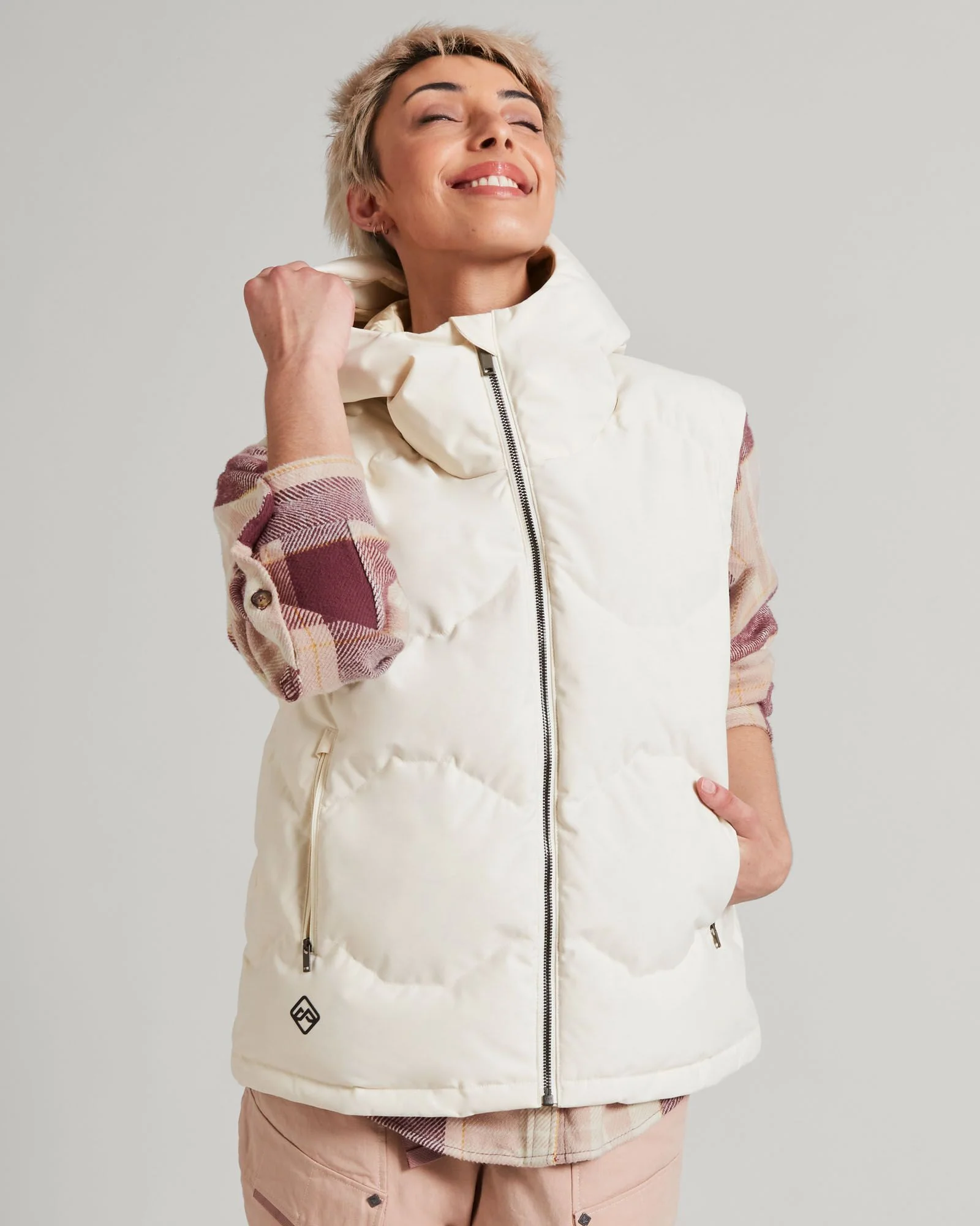 Women's Frisco X Hooded Down Vest - Natural - Image 10