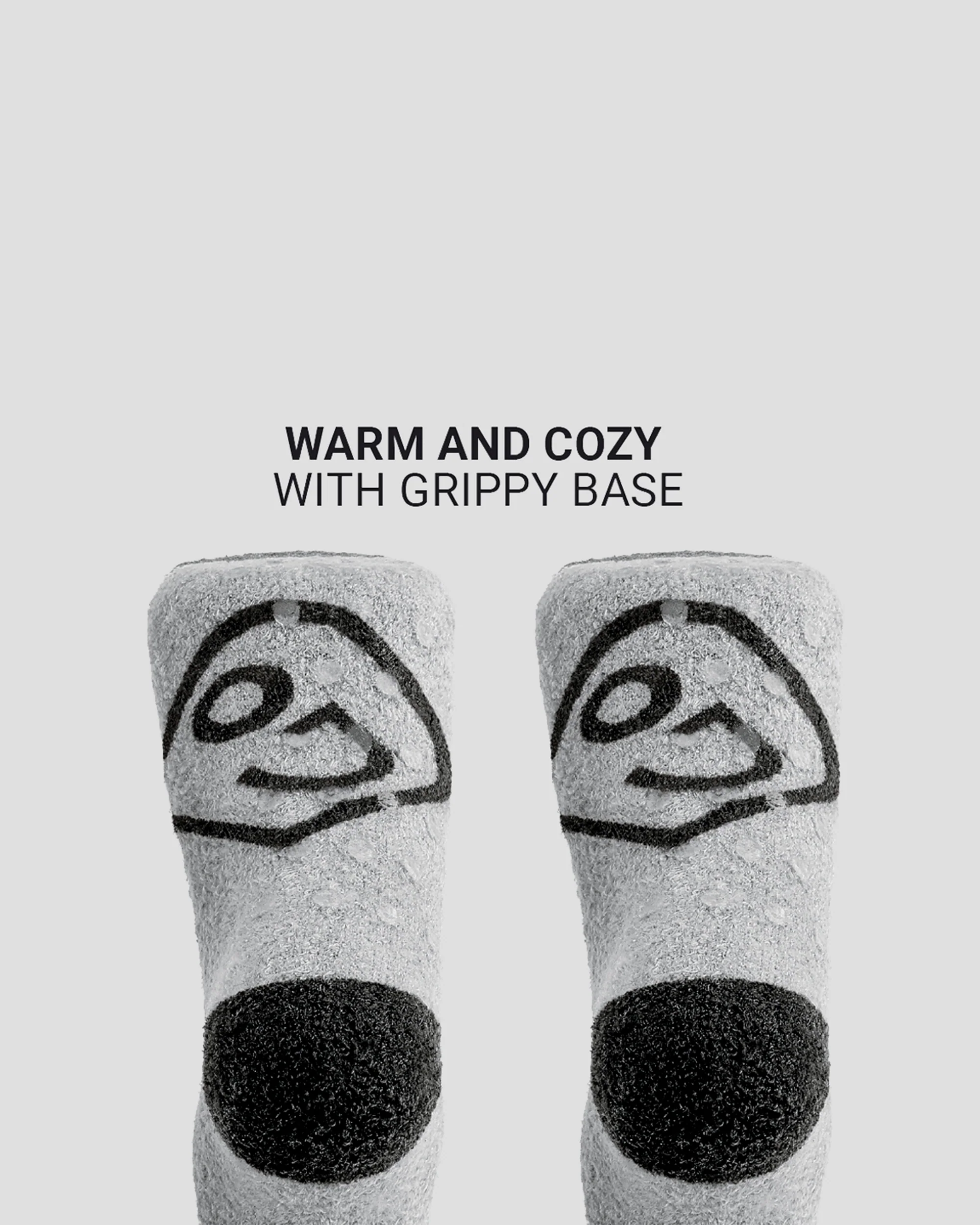 Go Travel Everyday Fluffy Sockzzz - Black - Image 2
