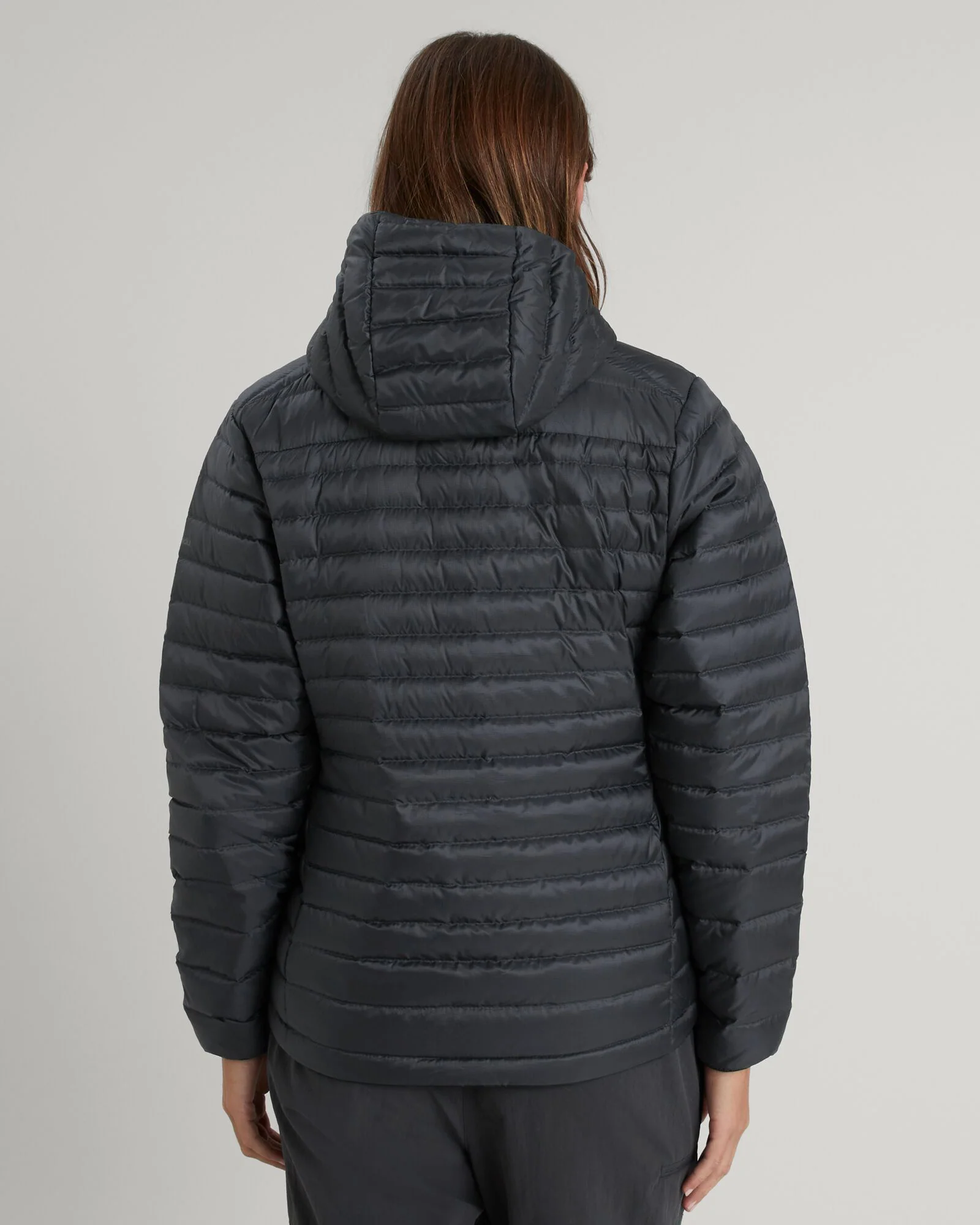 Women's Heli R Hooded Down Jacket - Black Stingray - Image 3