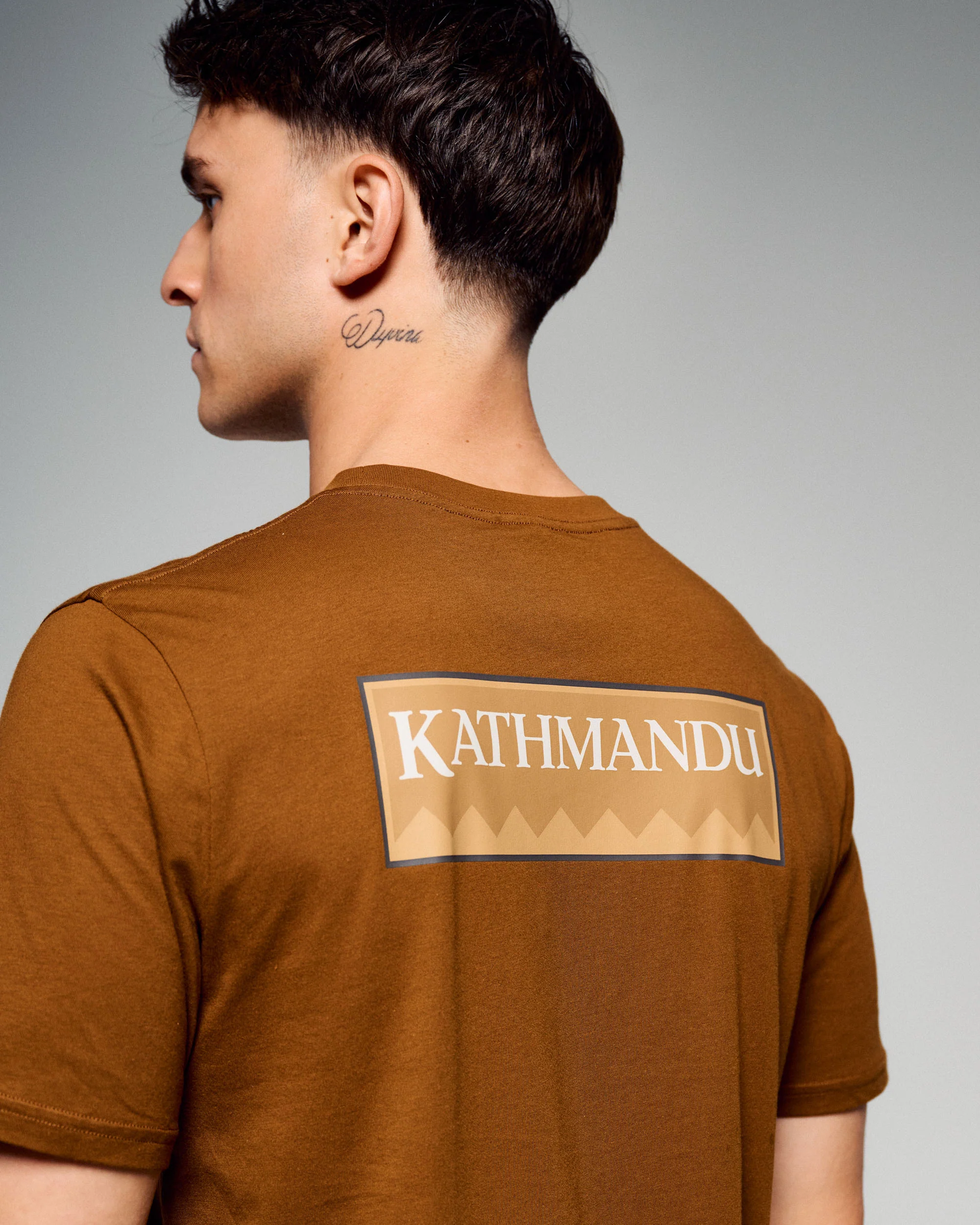 Men's Heritage Logo Organic Cotton Tee - Bark - Image 4