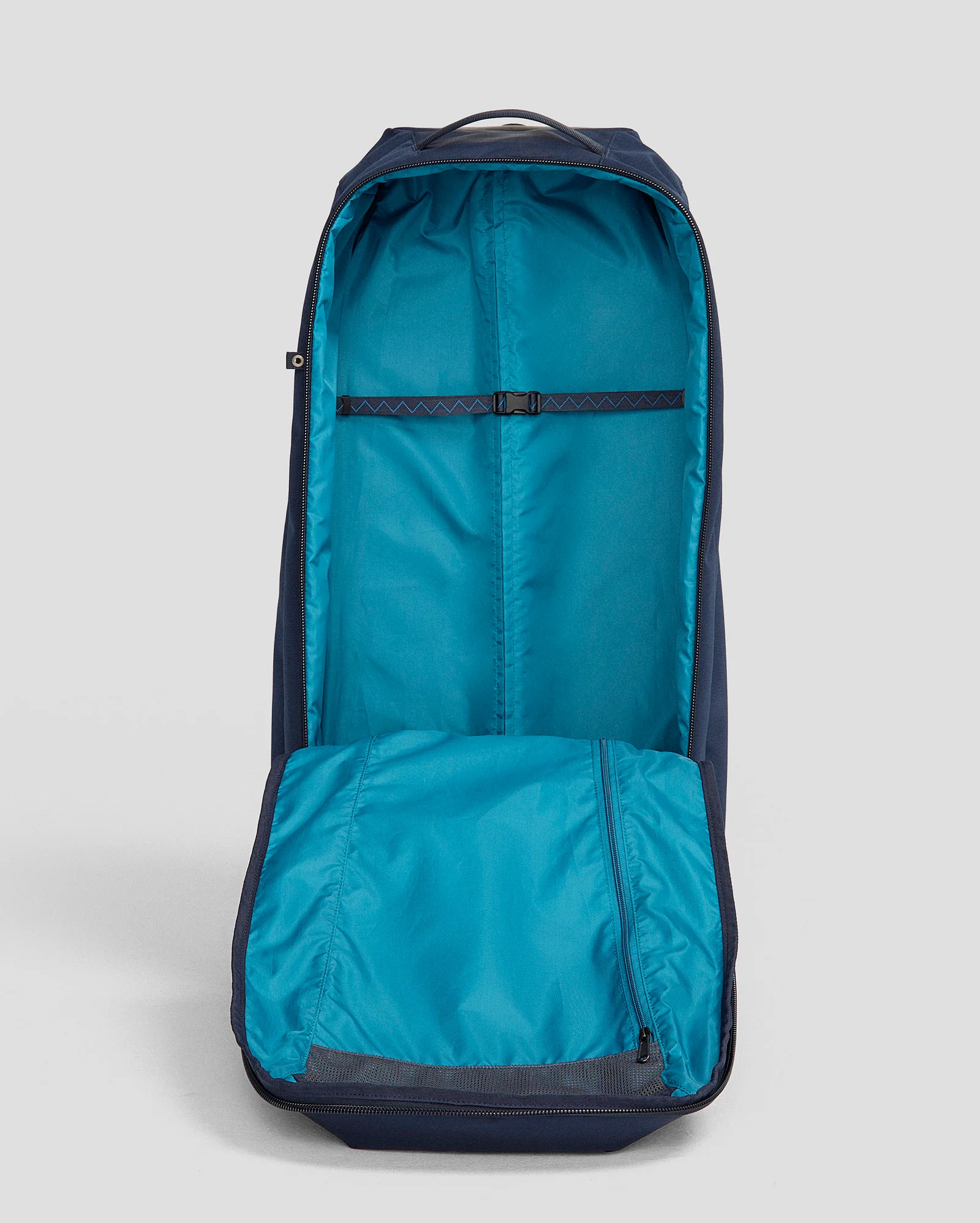 Hybrid Trolley v5 - 70L - Pure Navy - Image 10