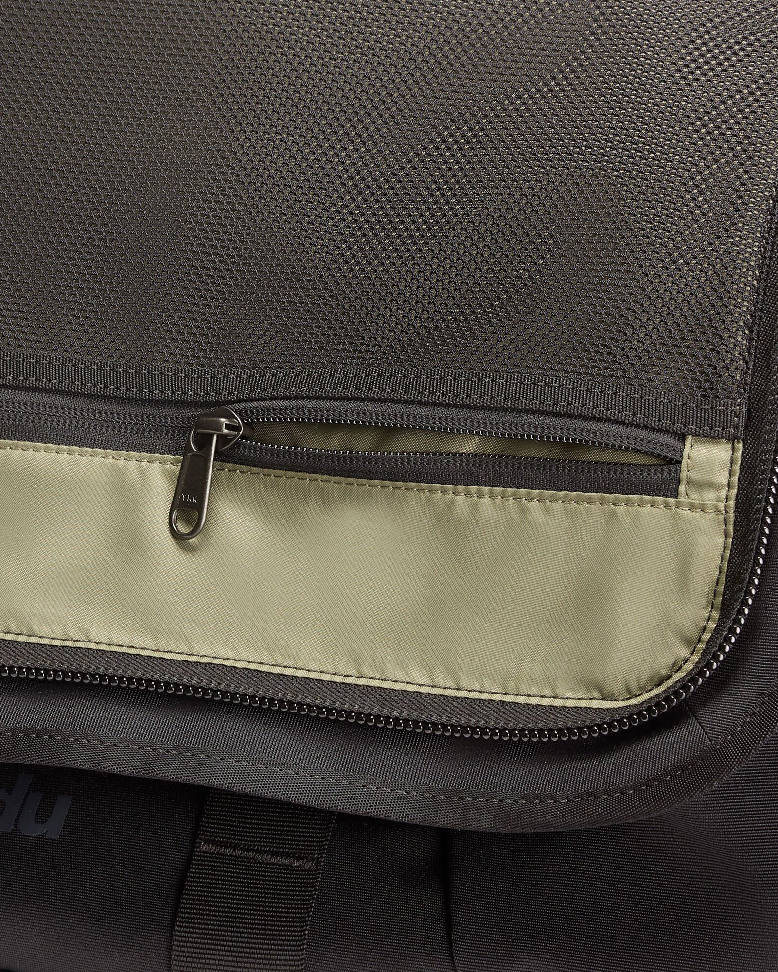 Indus Base Duffel - 70L - Black Stingray - Image 5