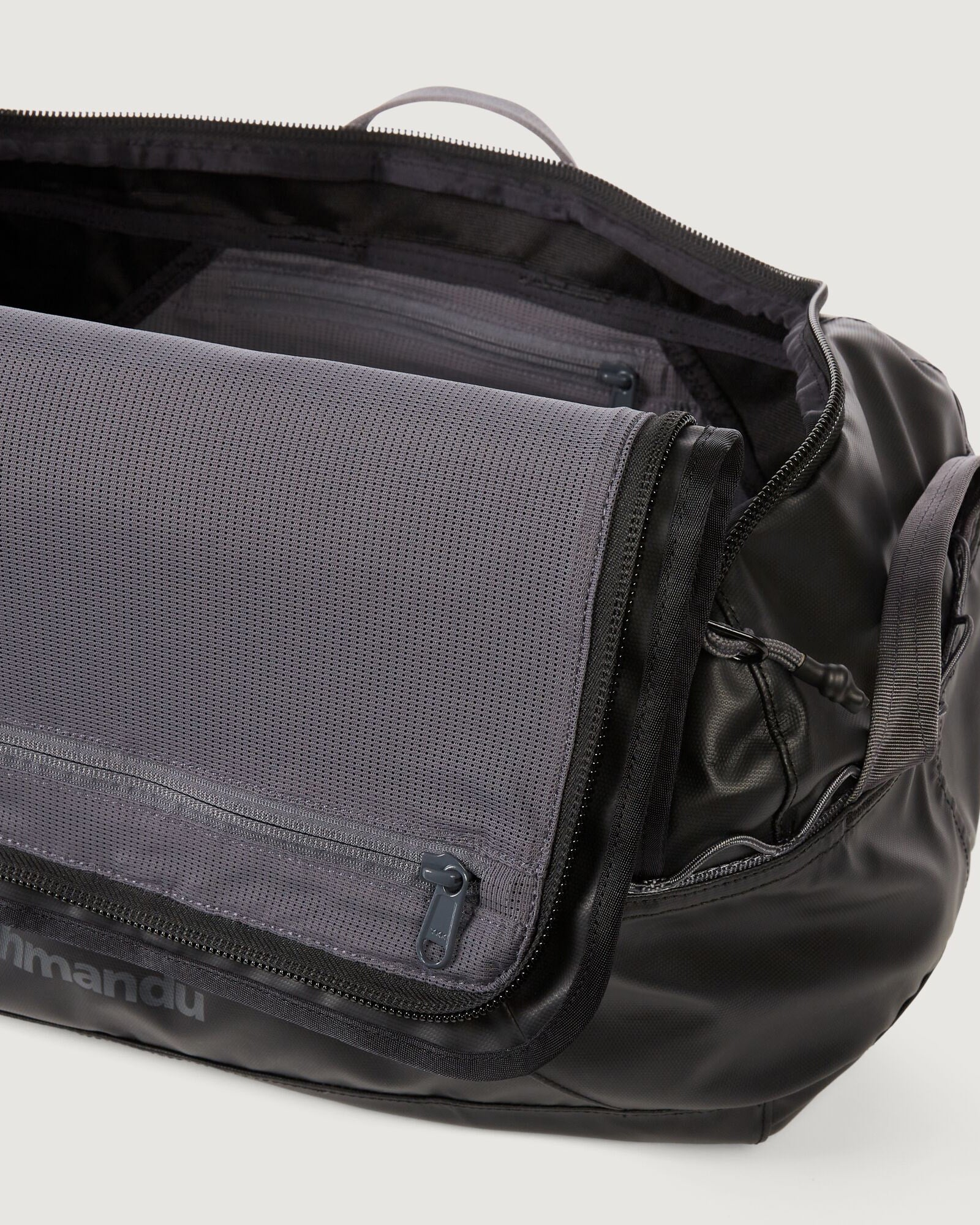 Indus Duffel - 35L - Black - Image 3