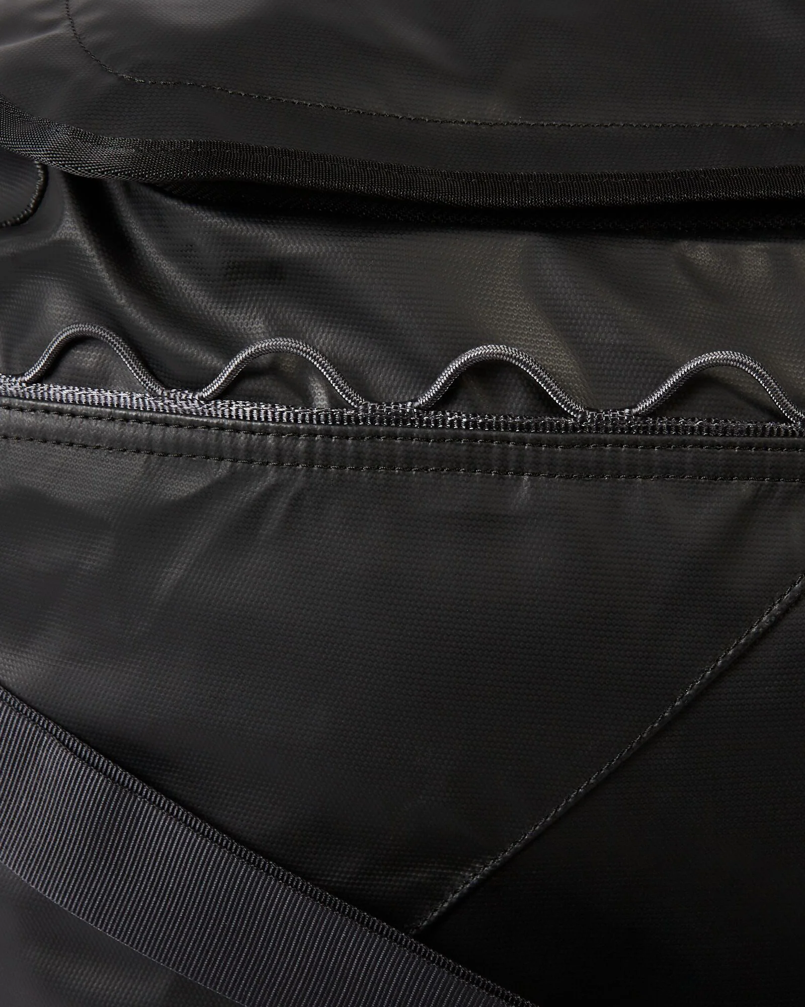 Indus Duffel - 90L - Black - Image 4
