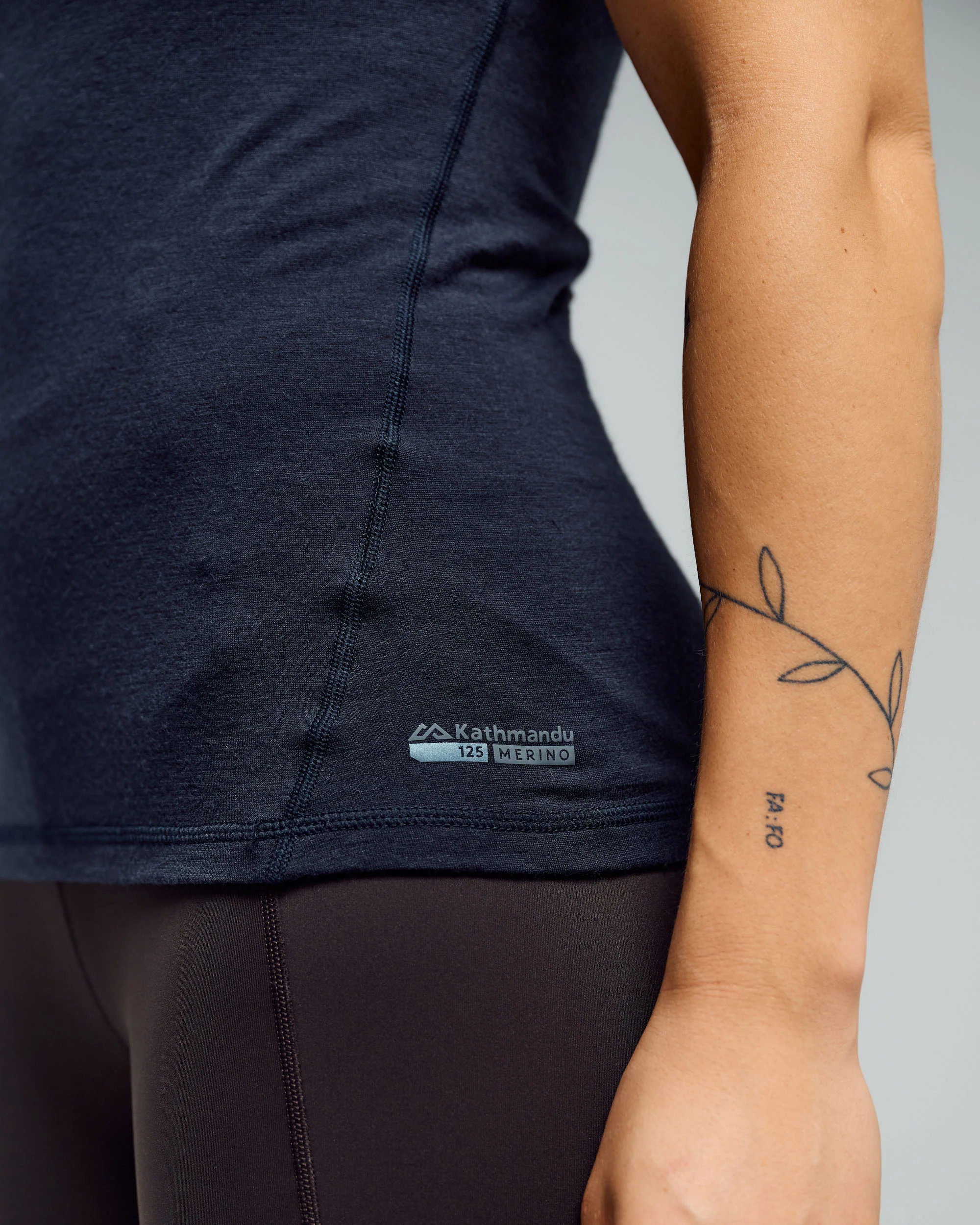 Women's K-Merino 125 Baselayer T-Shirt - Black Stingray - Image 3