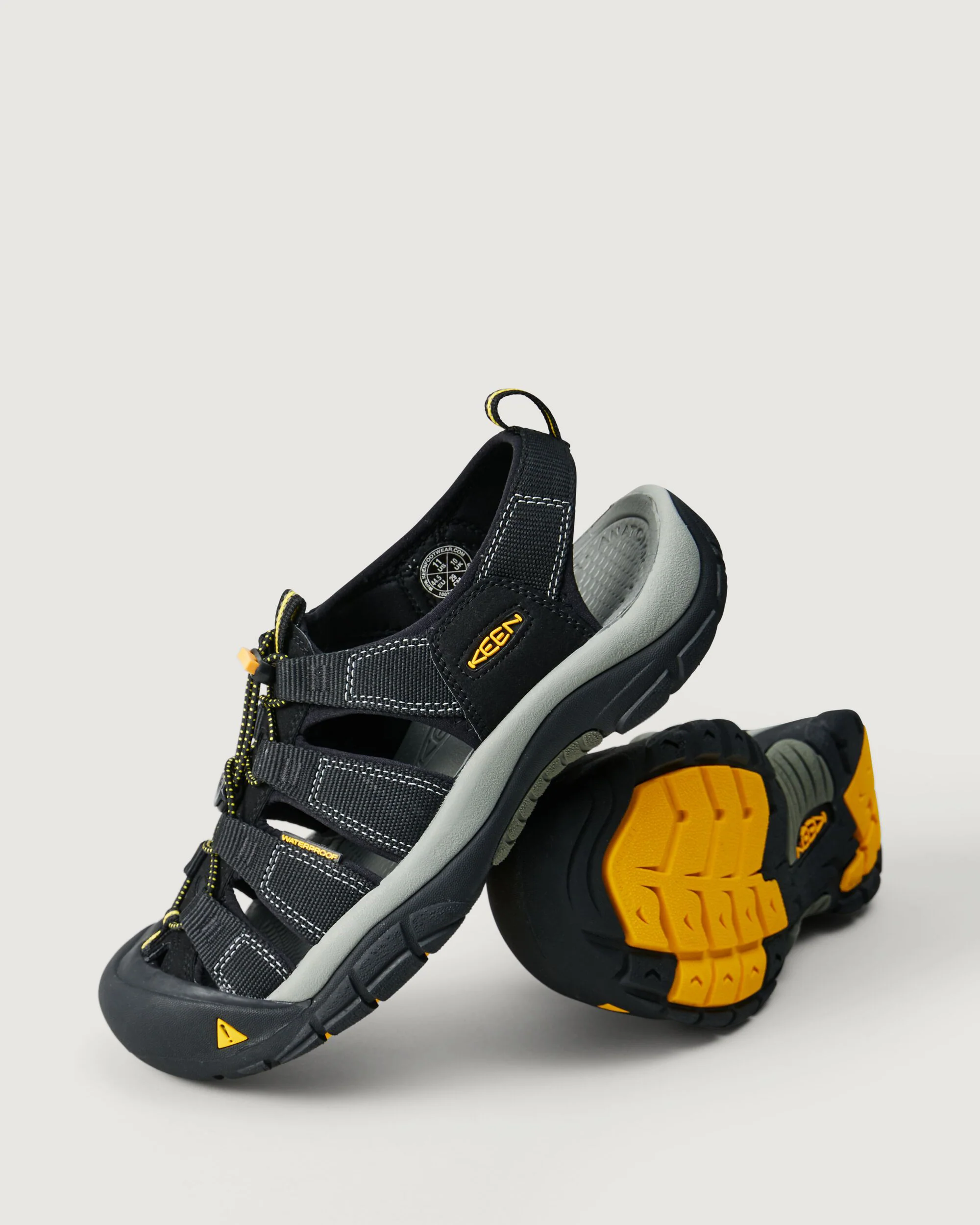 Men's Keen Newport H2 Sandals - Black - Image 2