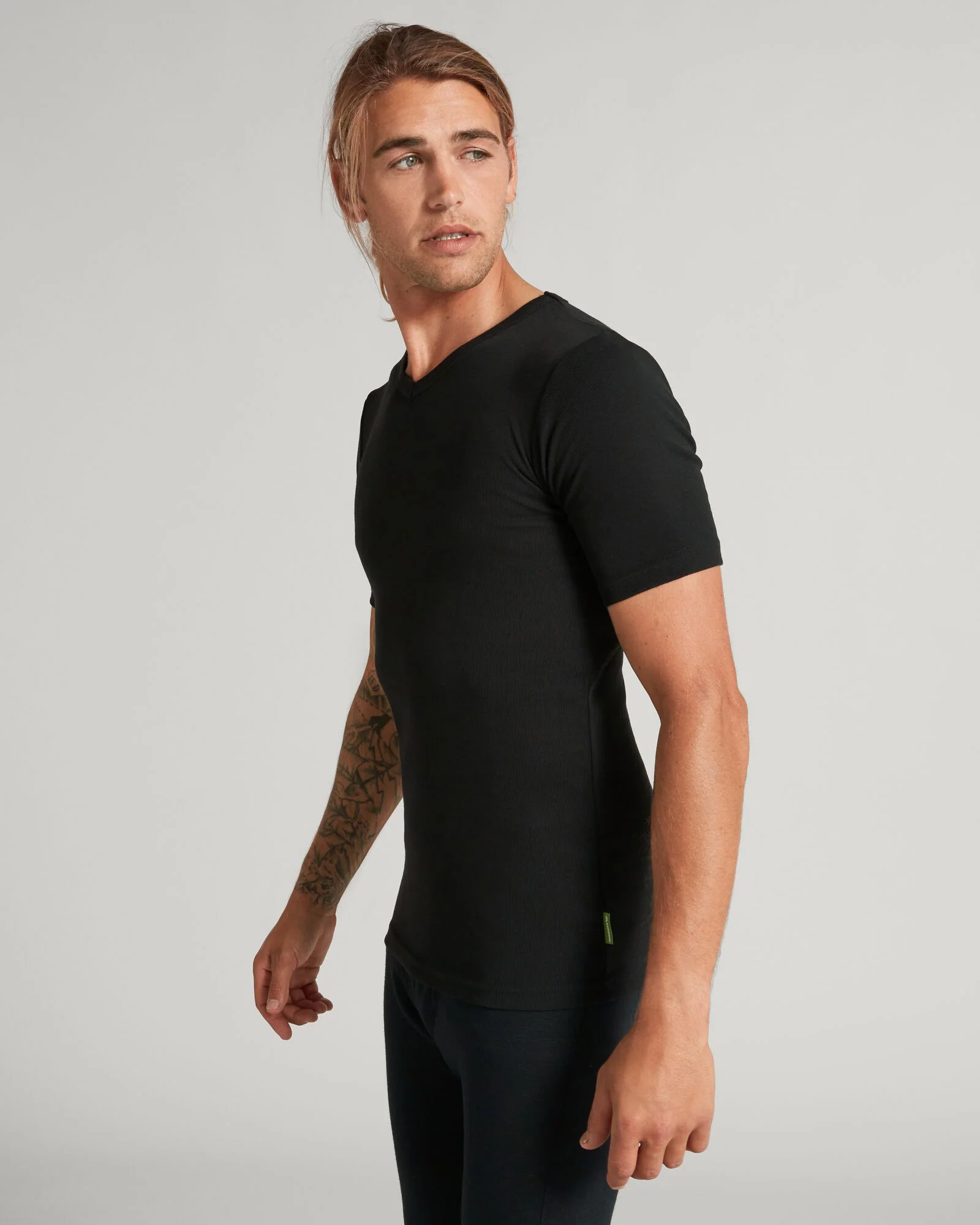 KMDCore T-shirt - Black - Image 5
