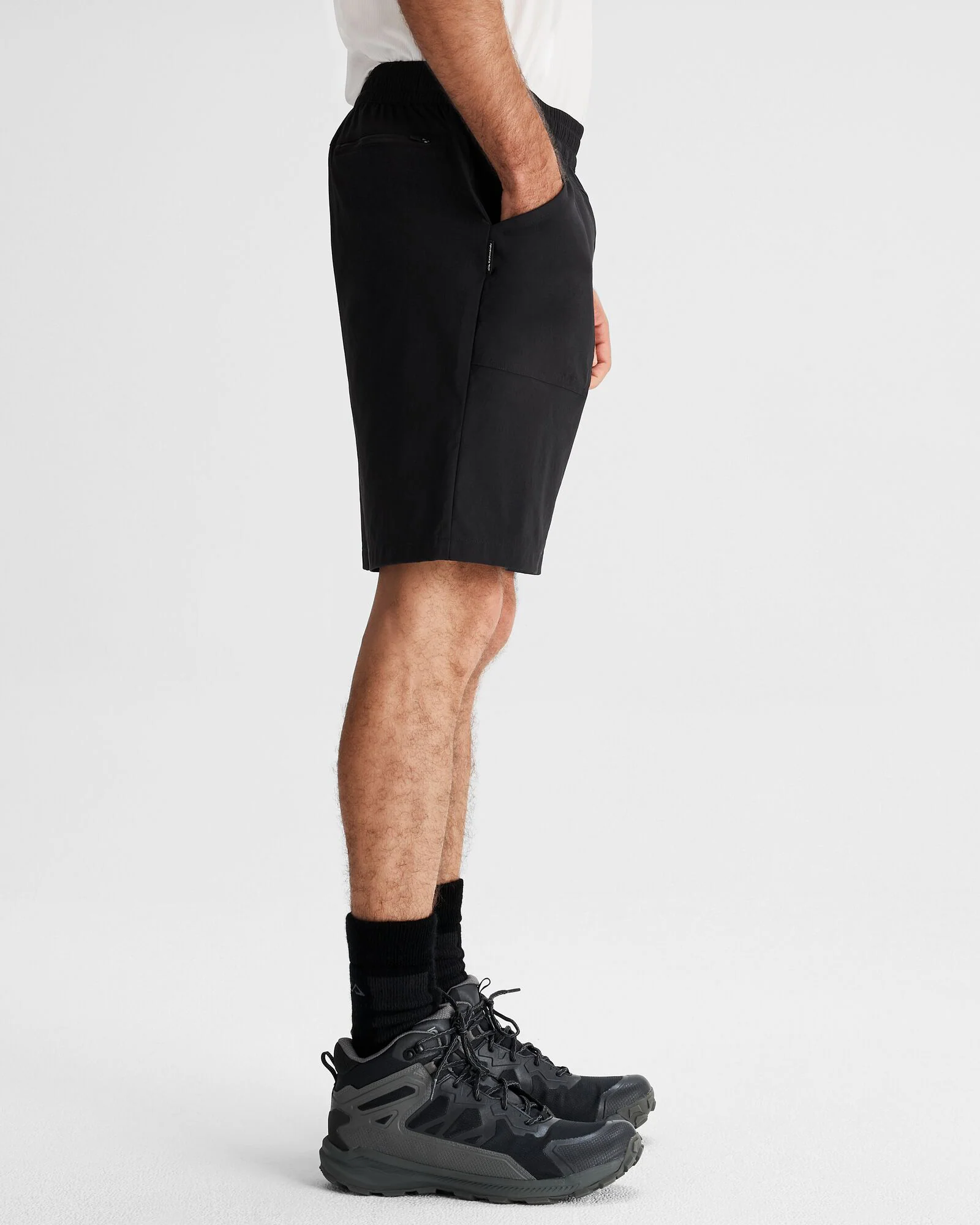 Men's Miro Pull On 8" Shorts - Black Stingray - Image 3