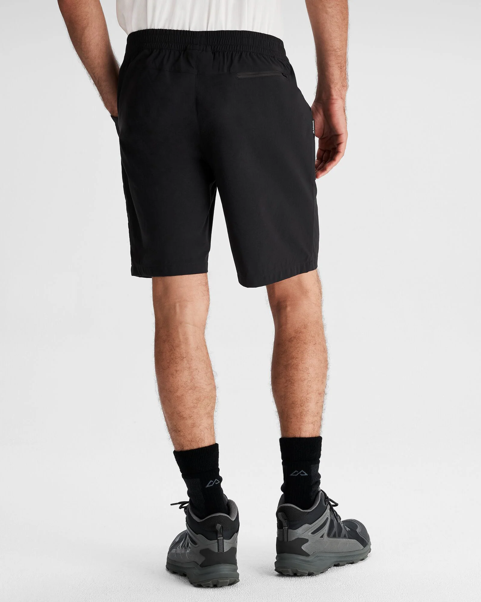 Men's Miro Pull On 8" Shorts - Black Stingray - Image 4