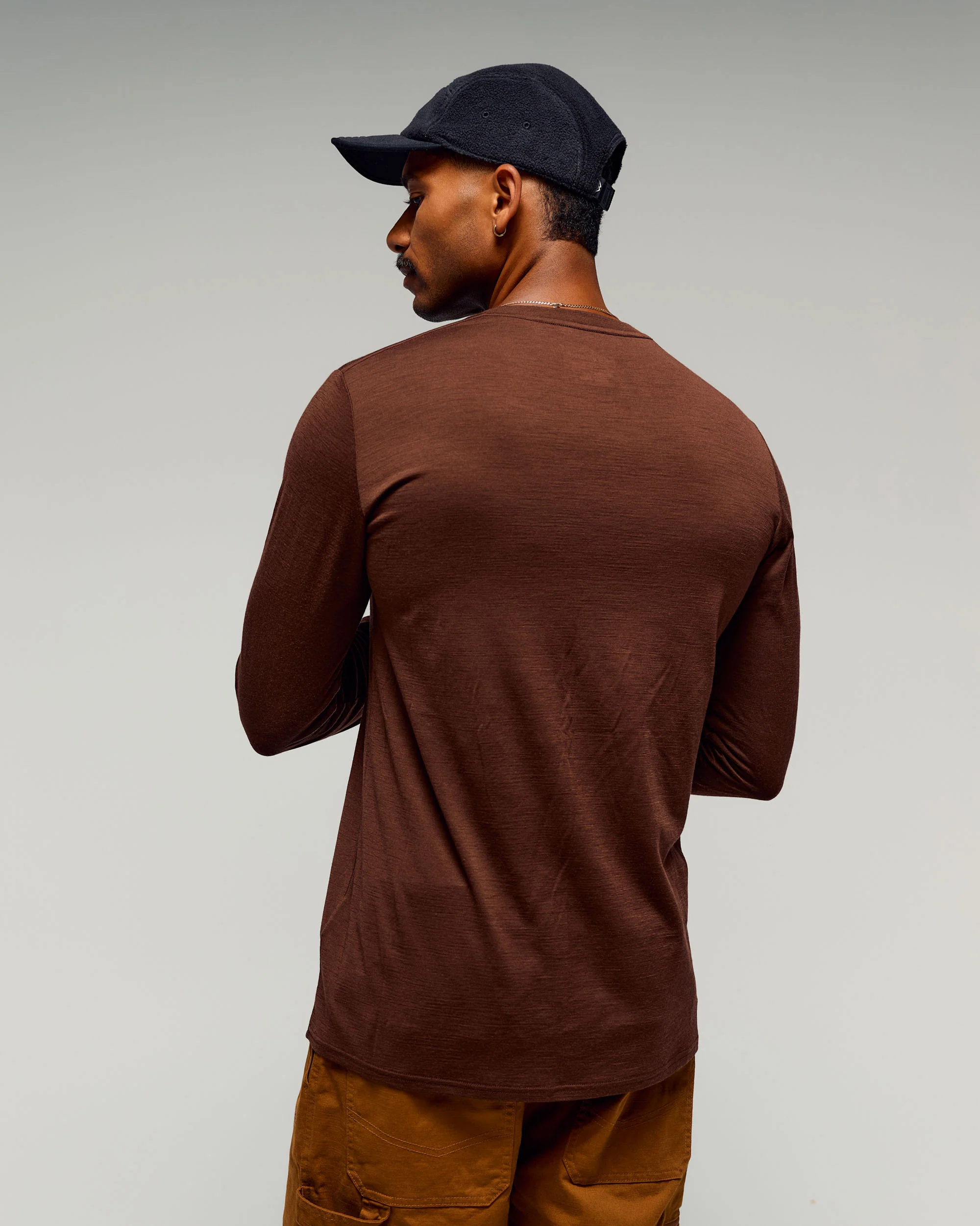 Men's 100% Merino Long Sleeve V-Top -  Cocoa - Image 3