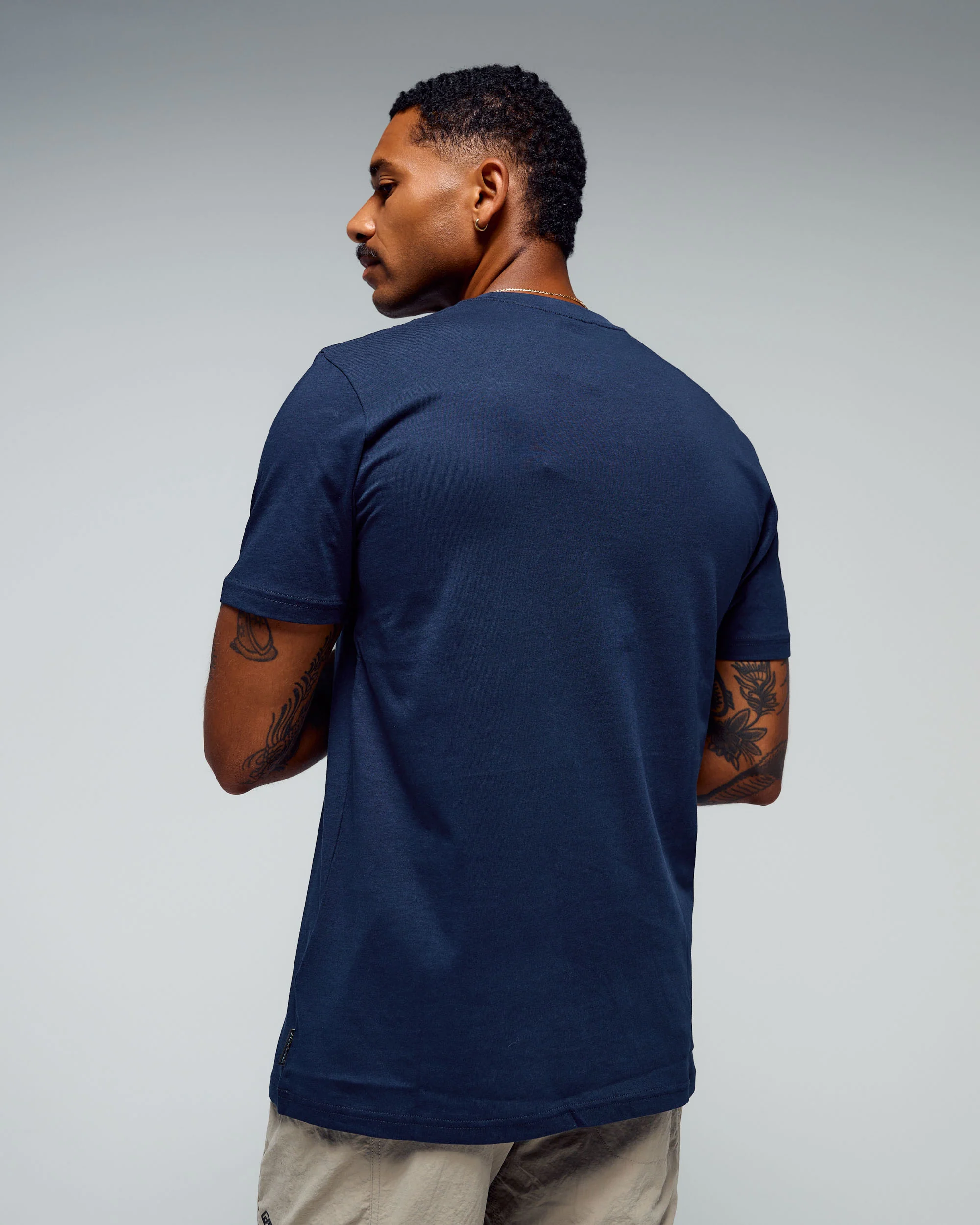 Men's Kathmandu Logo 70's Organic Cotton T-shirt - Midnight Navy - Image 3