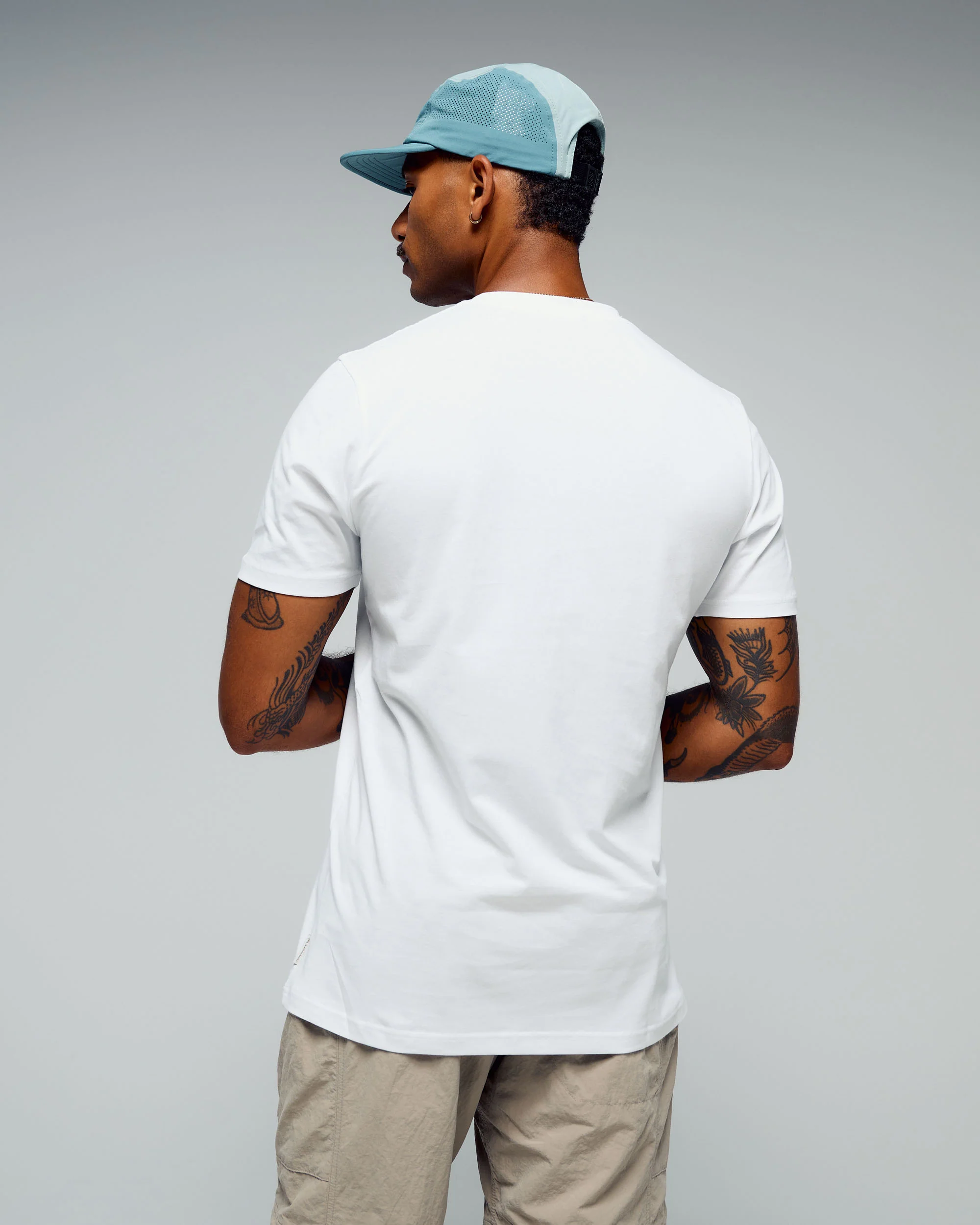 Men's Kathmandu Logo 70's Organic Cotton T-shirt - White - Image 3