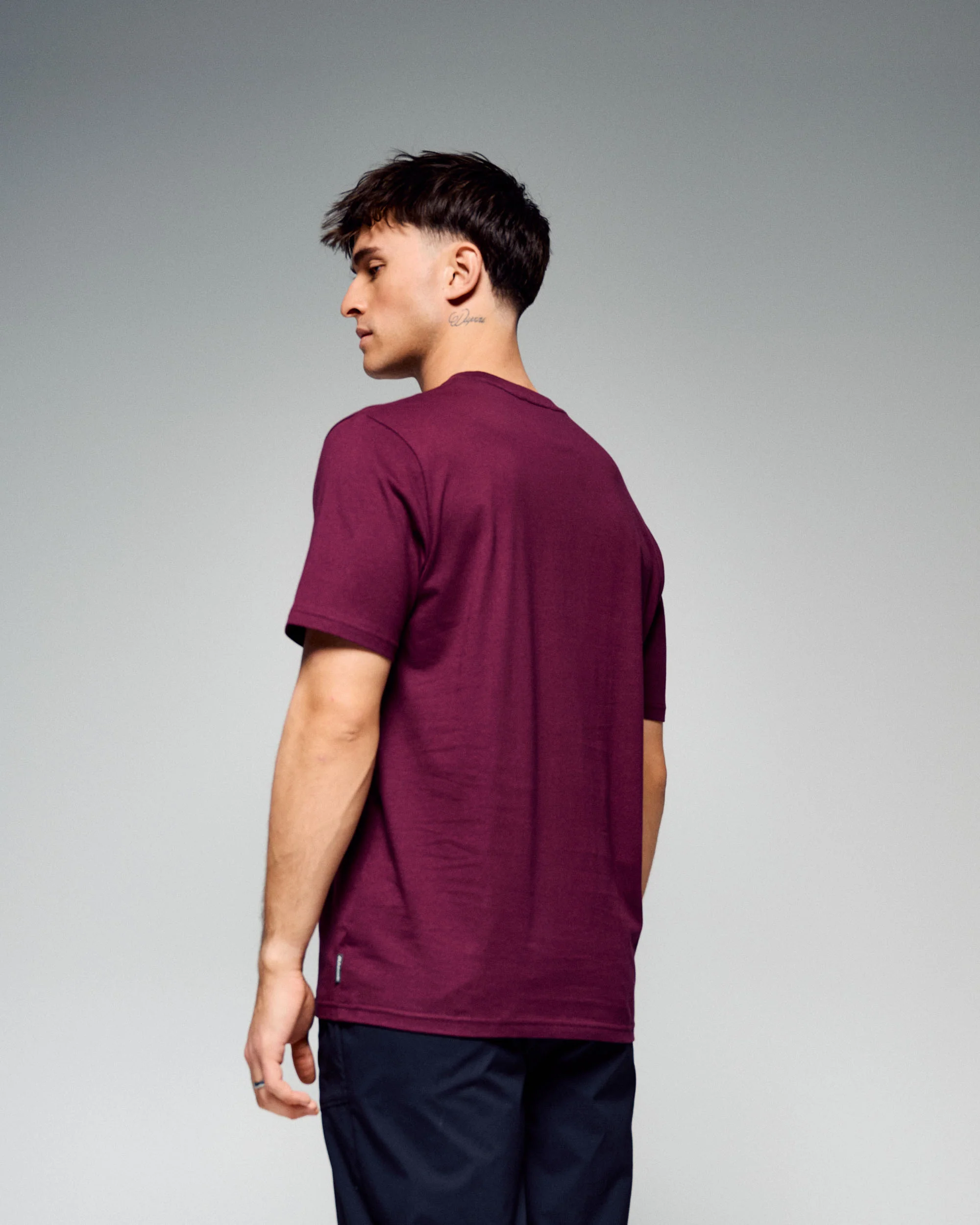 Men's Braided River Organic Cotton T-Shirt -  Mulberry - Image 4
