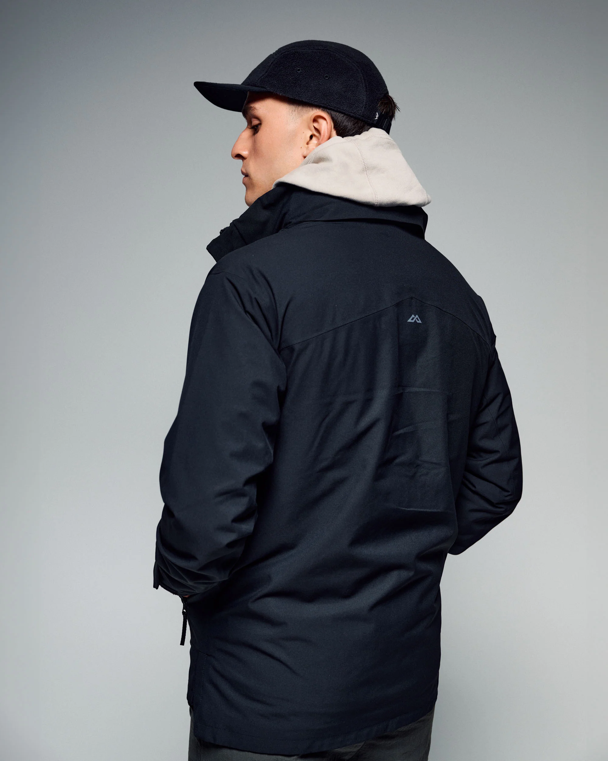 Men's Citytrek 2L Rain Jacket - Black Stingray - Image 4