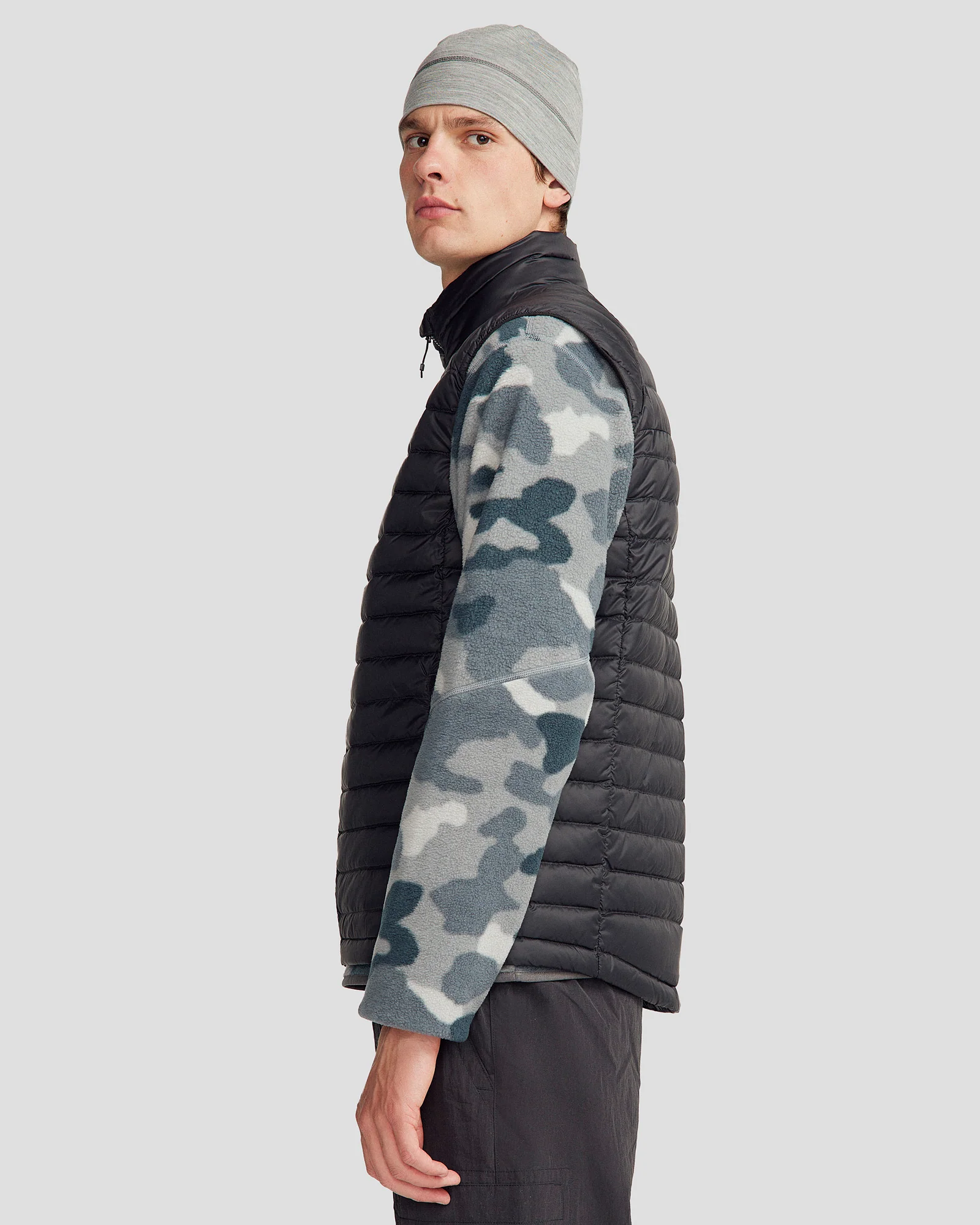 Men's Heli Down Vest 4.0 - Black Stingray - Image 3