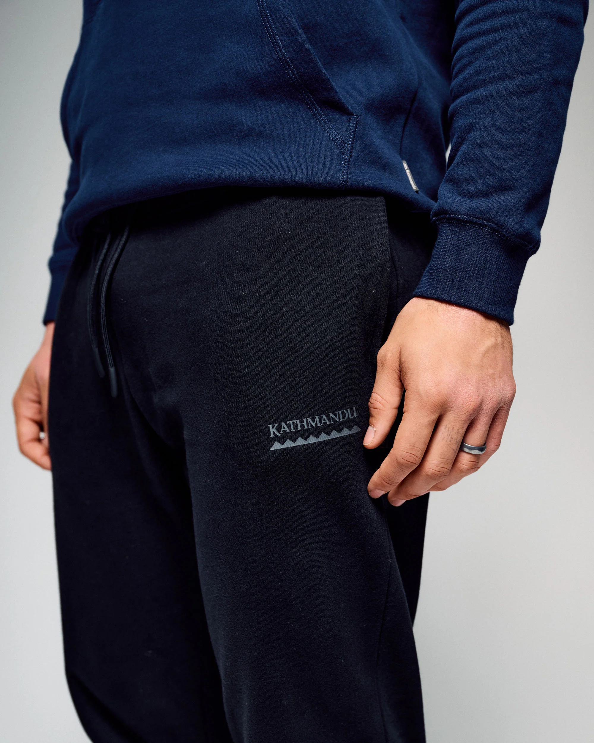 Men's Heritage Logo Brushed Joggers - Black Stingray - Image 4
