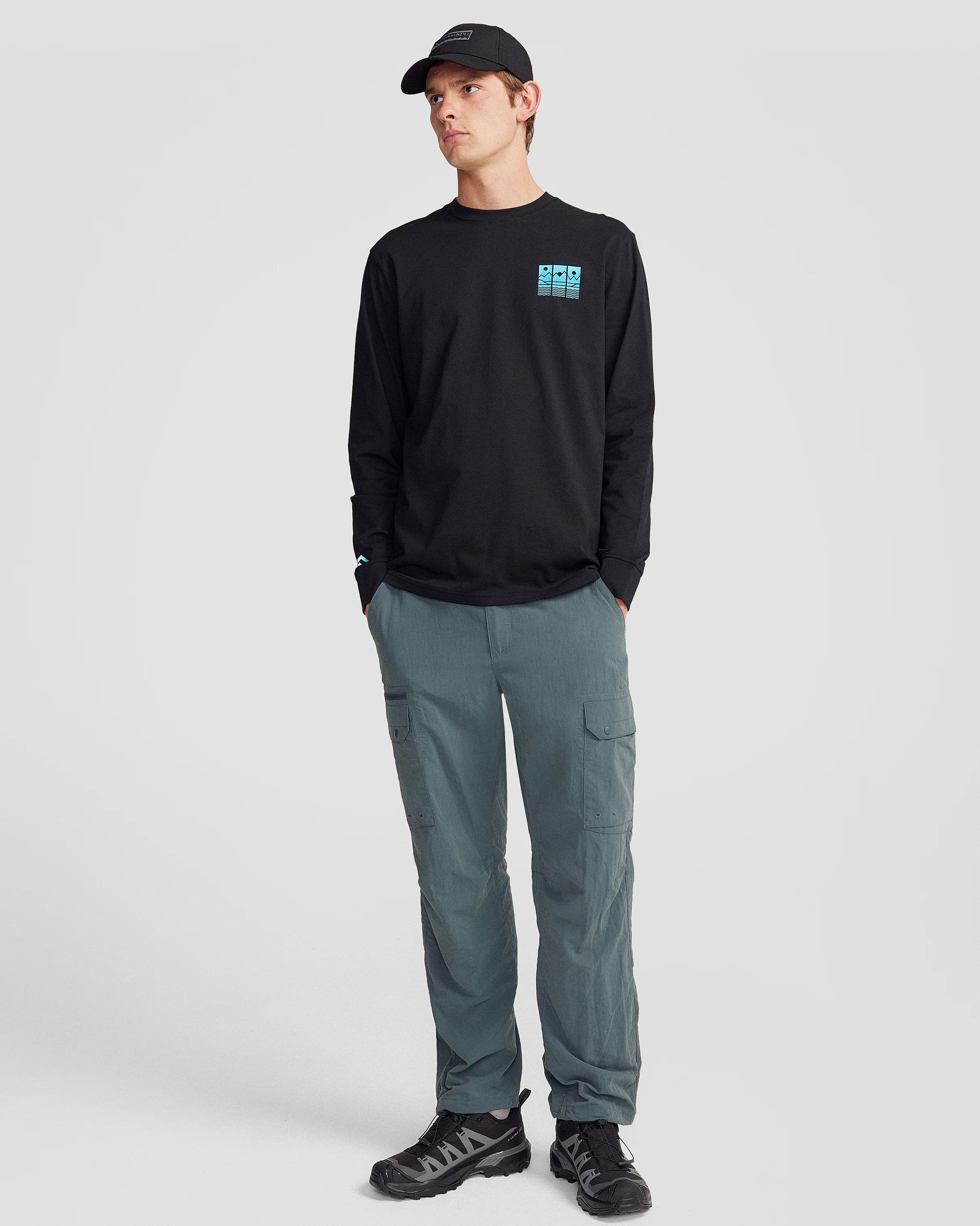 Men's Mountain Triptych Organic Cotton Long Sleeve T-shirt - Black Stingray - Image 2
