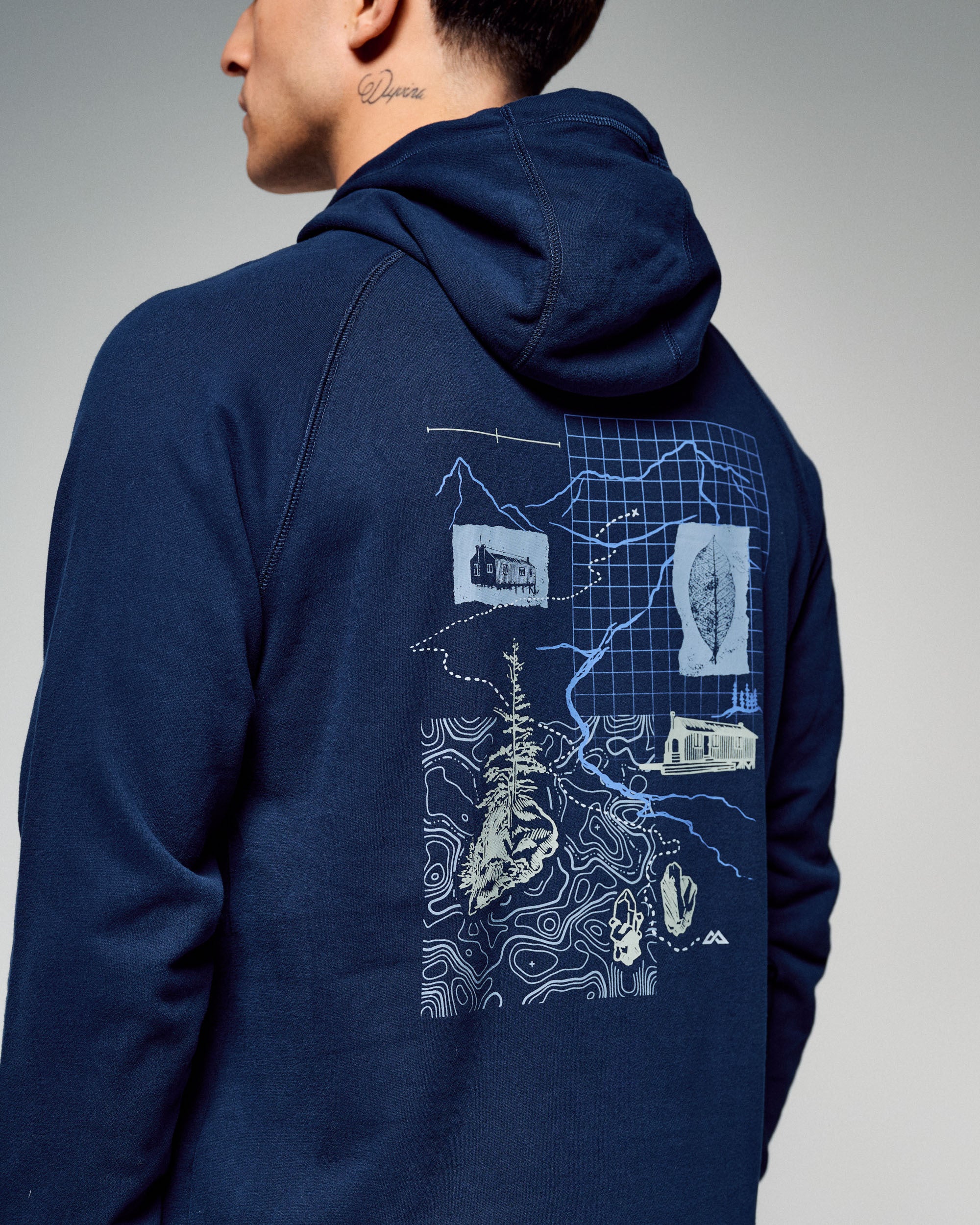 Men's On The Trail Hoodie -  Classic Navy - Image 2