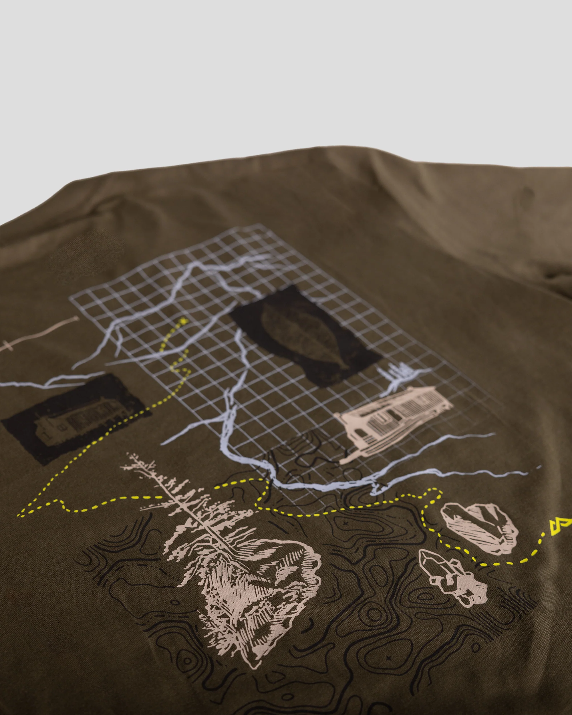 Men's On The Trail Organic Cotton T-Shirt -  Light Moss - Image 2