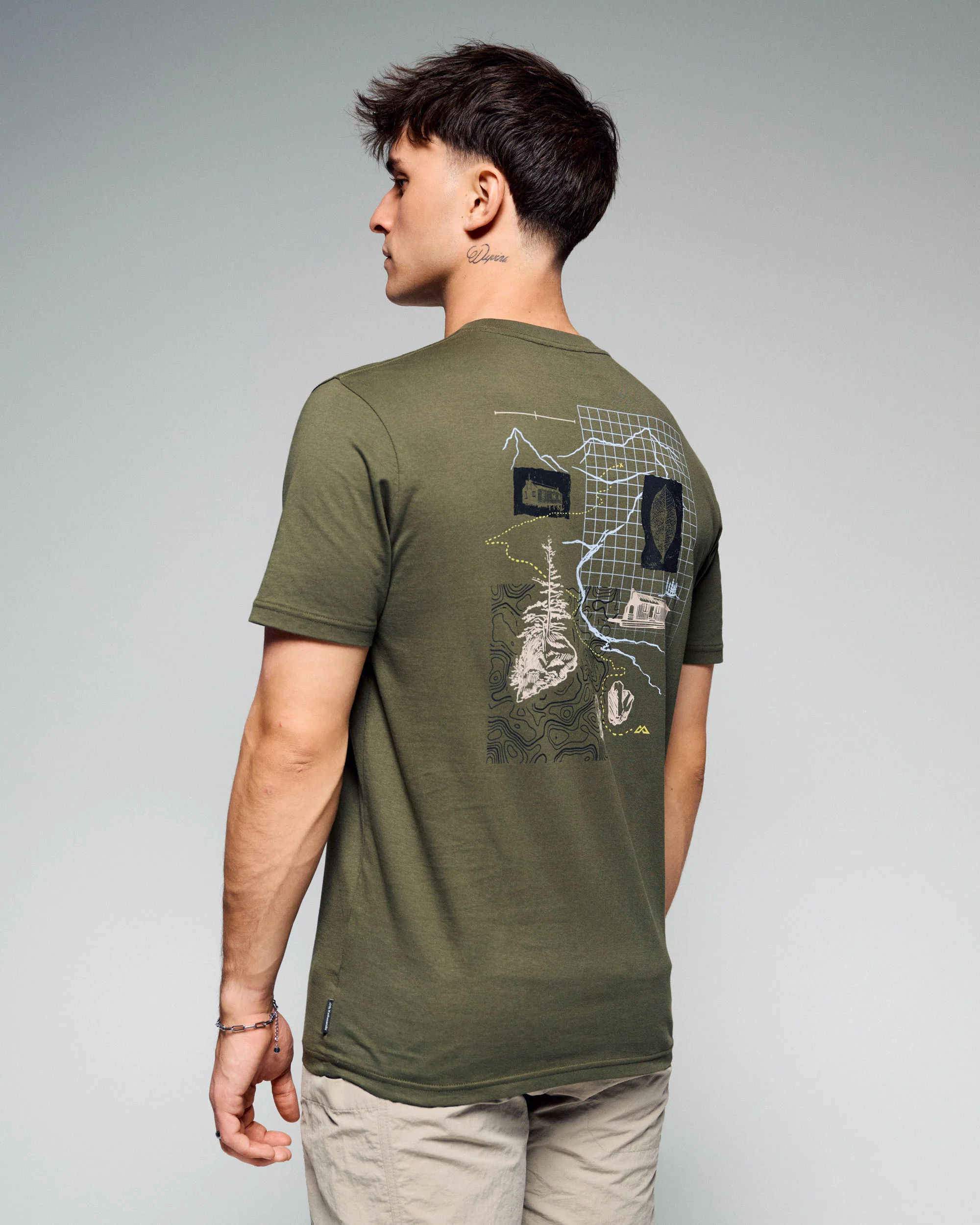 Men's On The Trail Organic Cotton T-Shirt -  Light Moss - Image 4