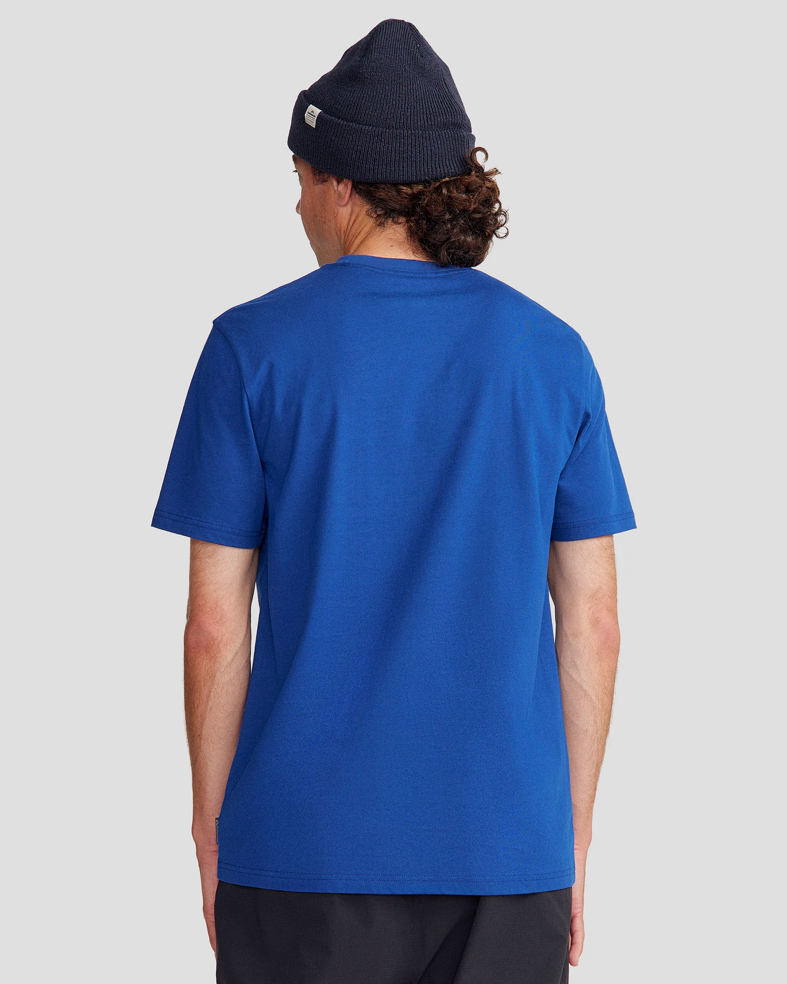 Men's Mountain Photo Organic Cotton T-shirt - Bright Navy - Image 3