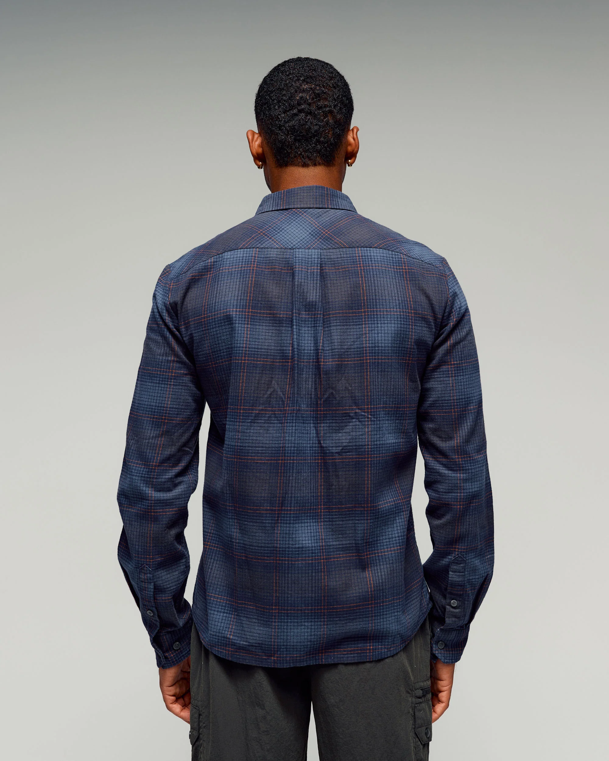Men's Retreat Fyfe Long Sleeve Shirt -  Pure Navy/Woodsy Plaid - Image 3