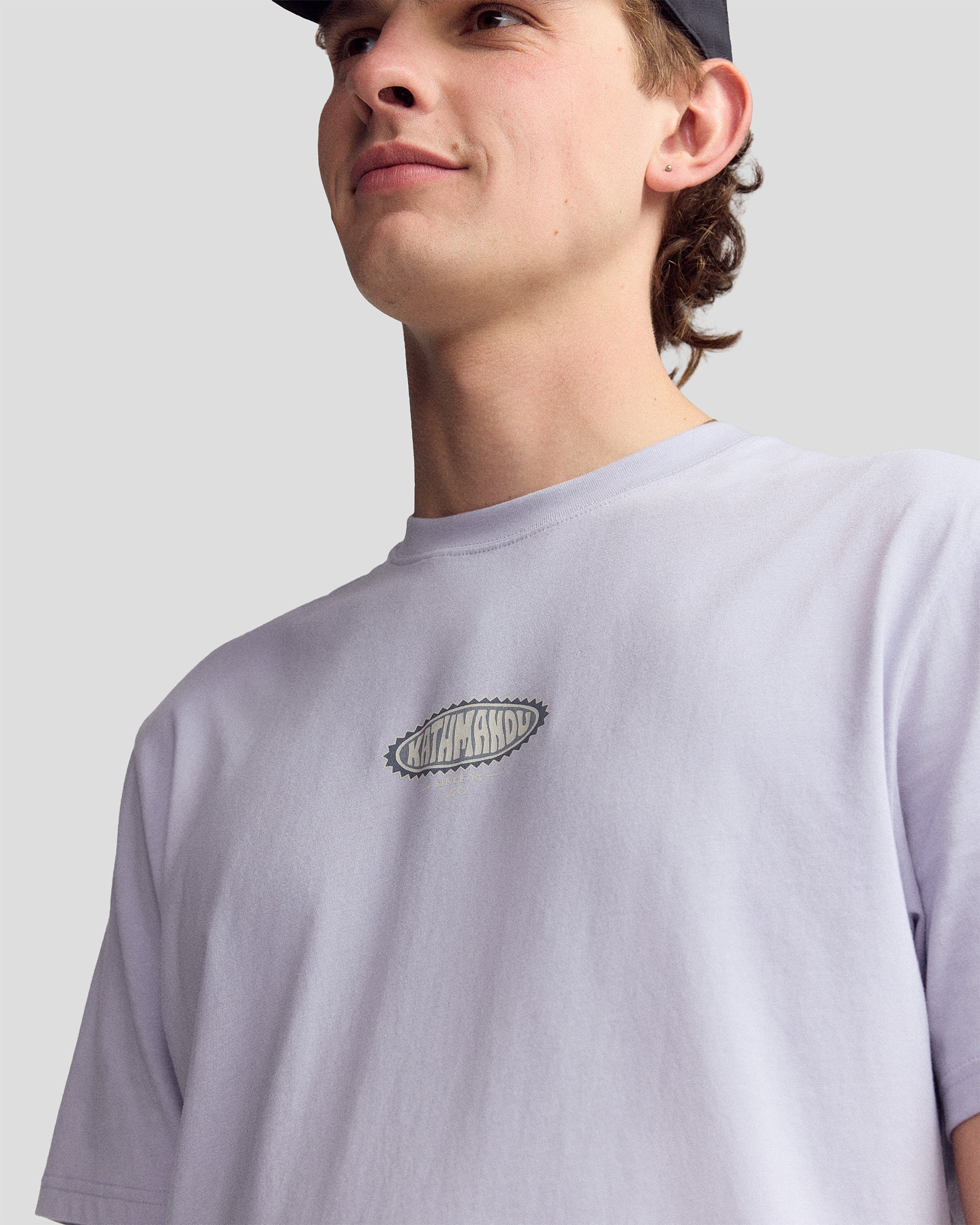Men’s Retro Badge Organic Cotton T-Shirt - Dusty Lilac - Image 4