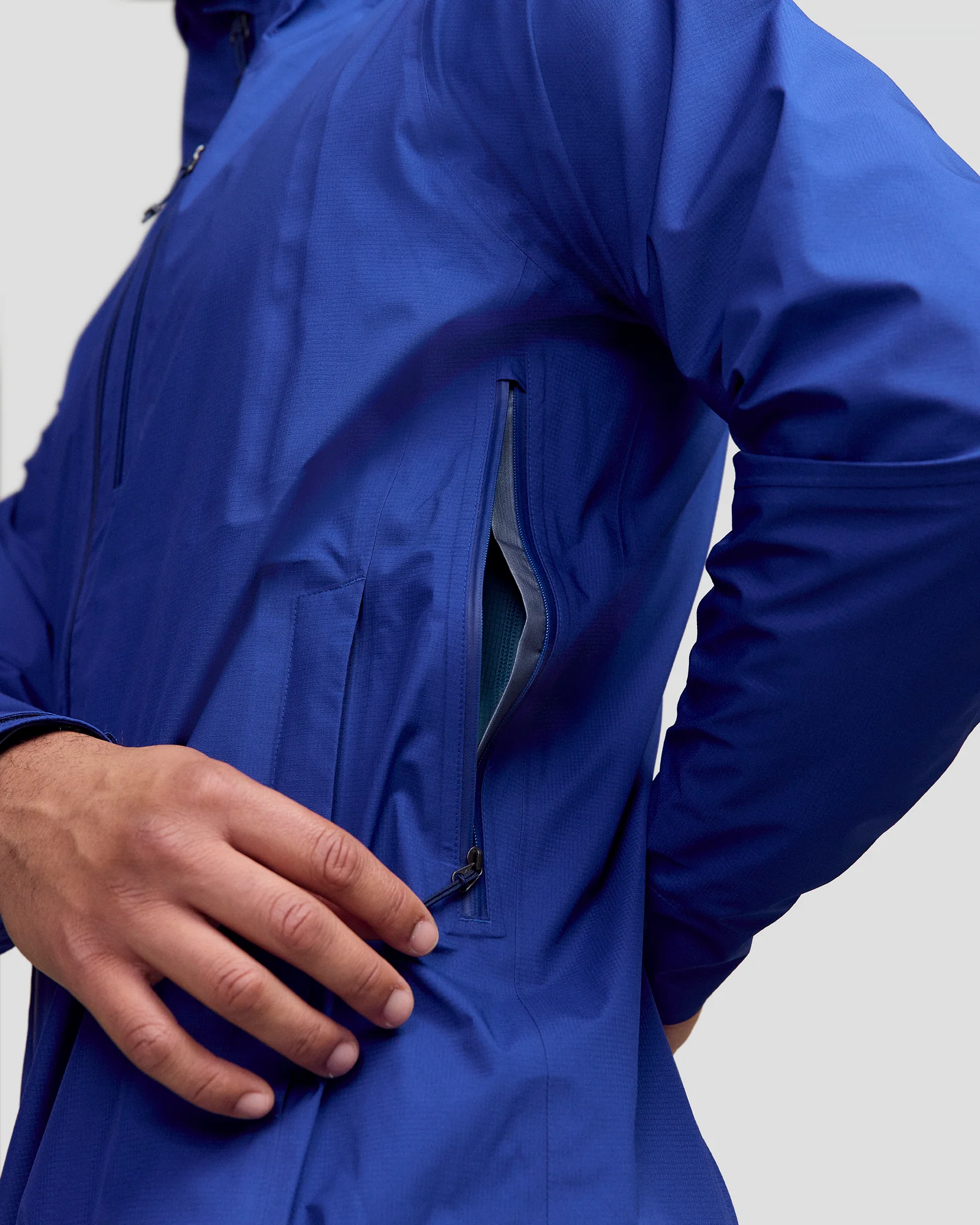 Men's Ridge 3L GORE-TEX Rain Jacket - Bright Navy - Image 5