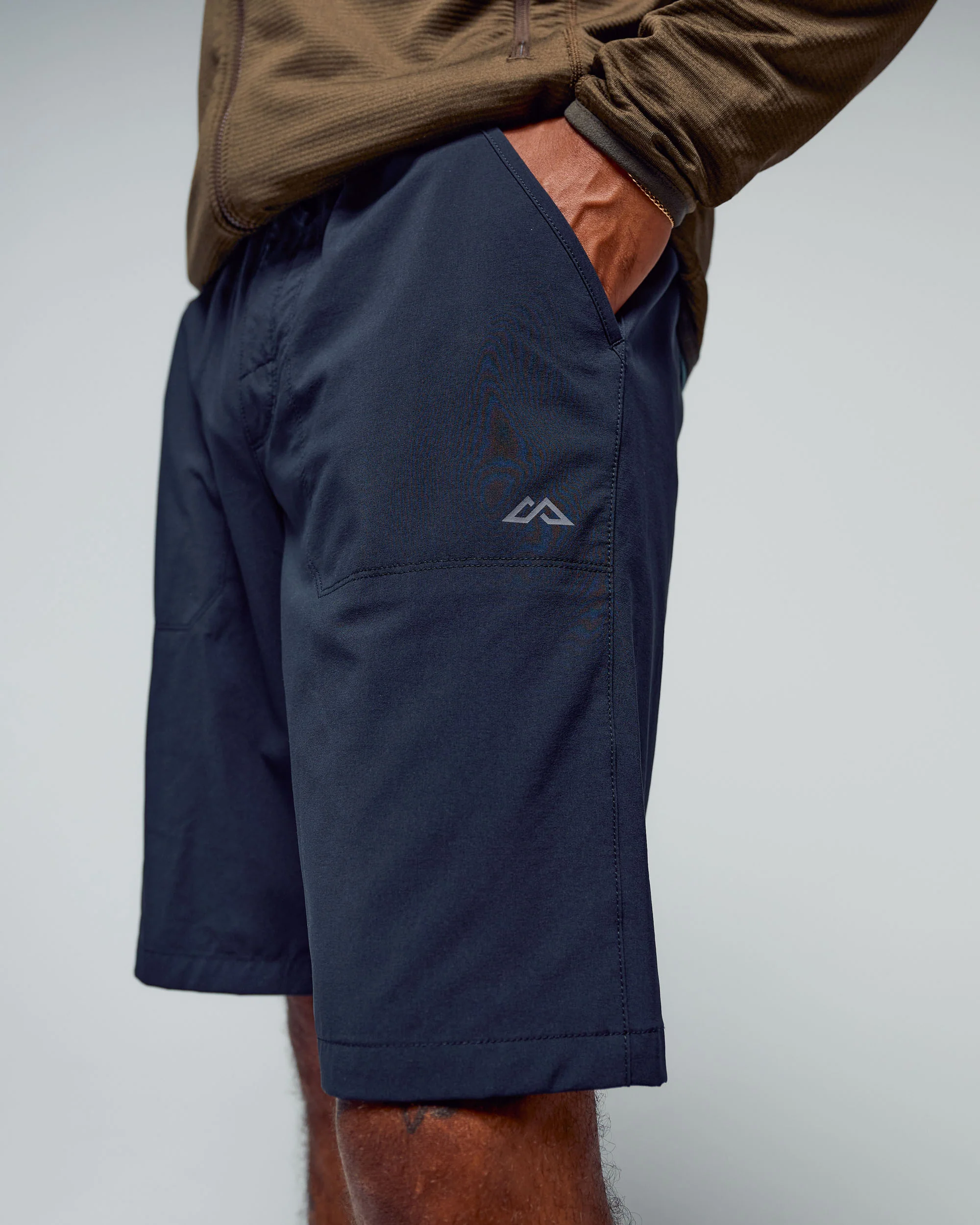 Men’s Trailhead 9” Shorts - Black Stingray - Image 4