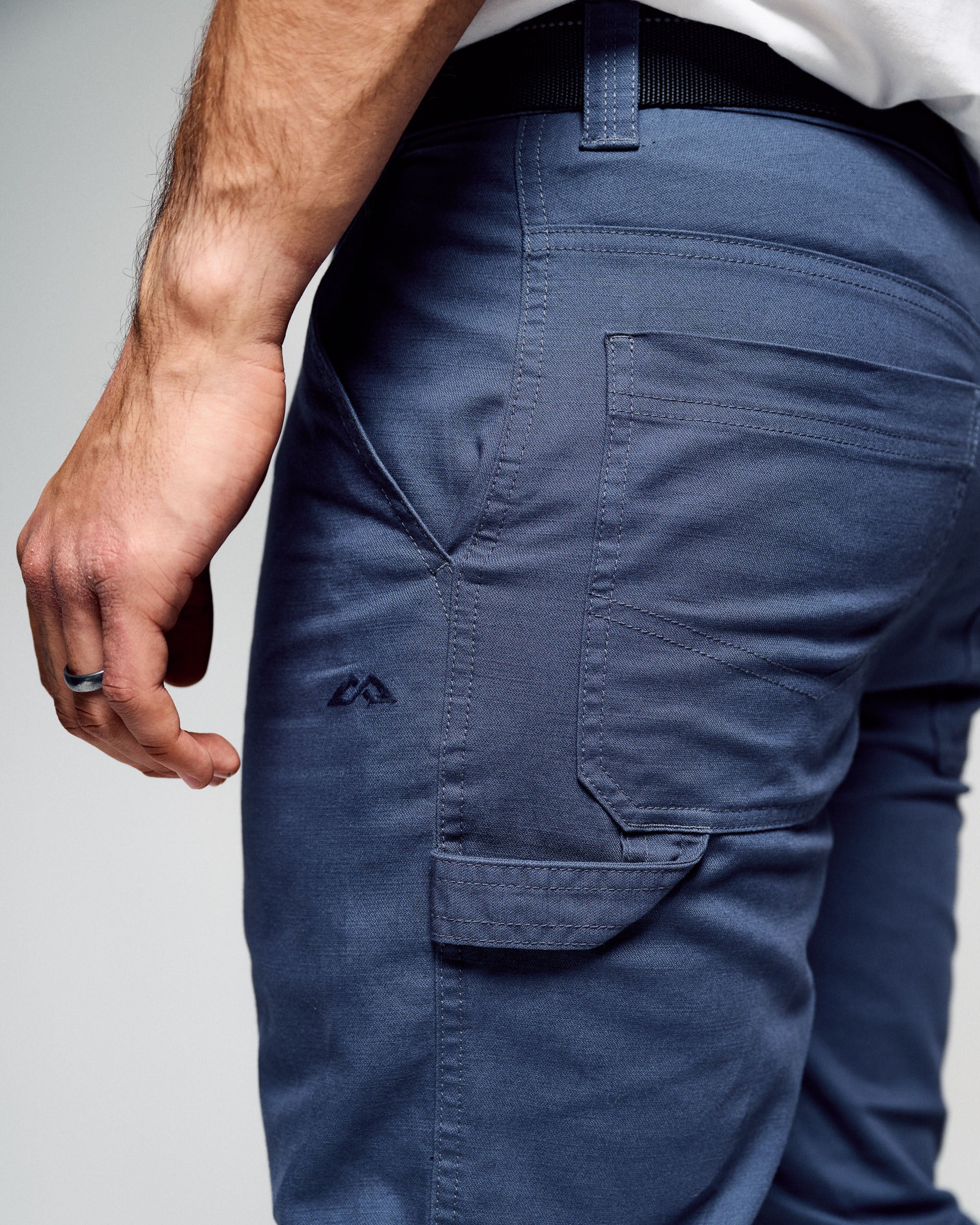Men's Weekend Cotton Pants  -  Mid Navy - Image 3